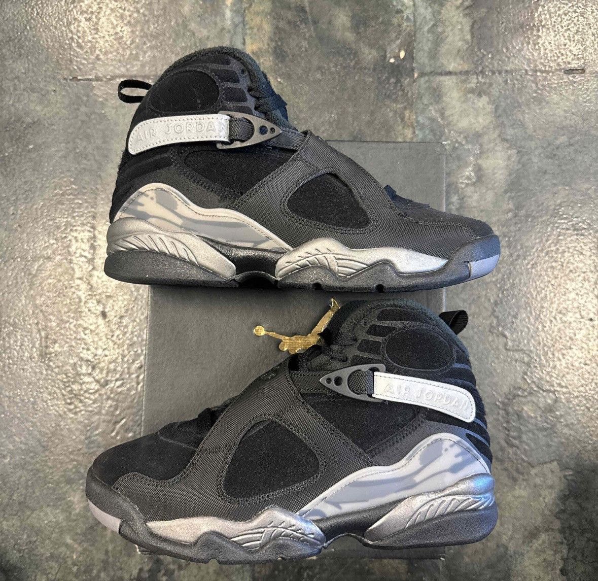 Jordan Brand Jordan 8 Gunsmoke Size US 6.5 / EU 39-40 - 1 Thumbnail
