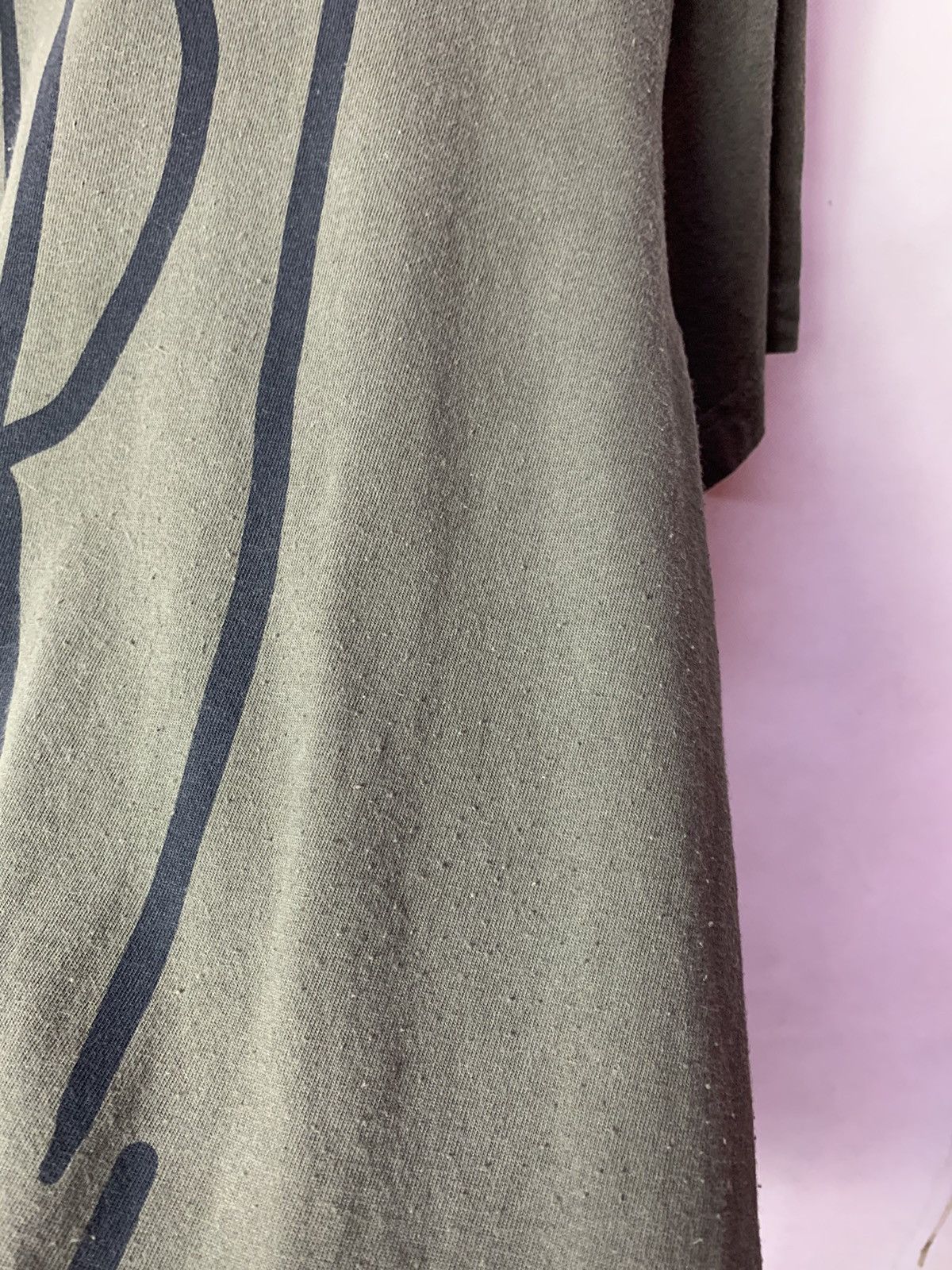 Band Tees Steals! Kurt Cobain Nirvana Grunge 90s Band Tee Uniqlo Size US M / EU 48-50 / 2 - 3 Thumbnail