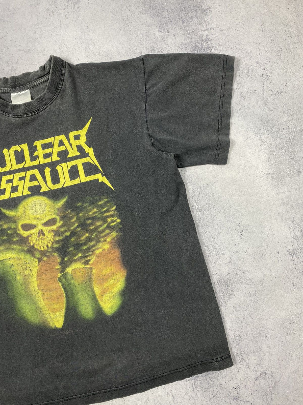 Band Tees Vintage Nuclear Assault Thrash Metal Tour T-Shirt Size US M / EU 48-50 / 2 - 4 Thumbnail