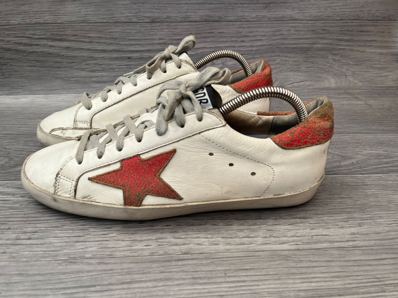 Golden Goose Golden Goose Superstar Distressed Low Top Sneakers Size US 7 / EU 40 - 6 Thumbnail