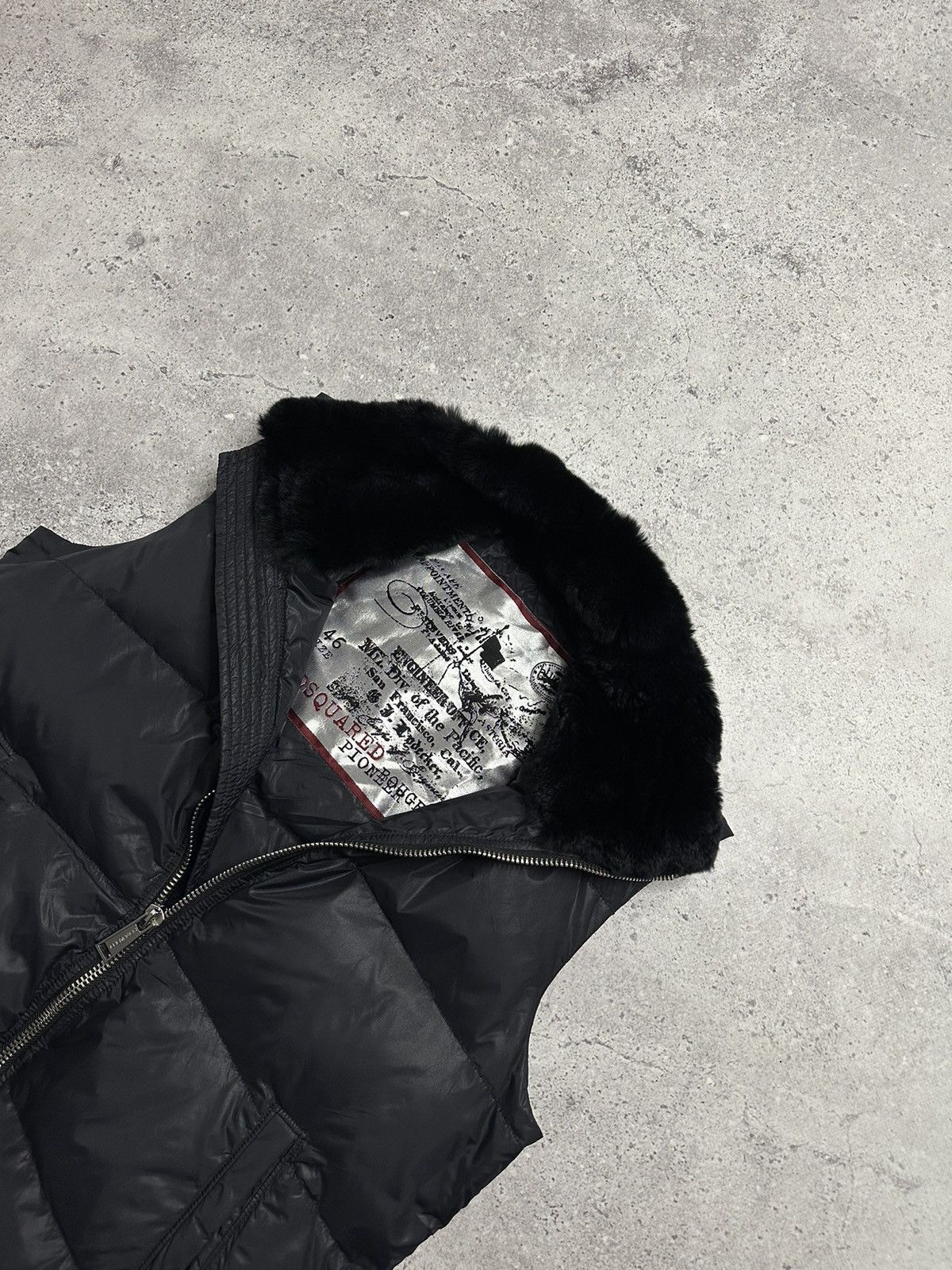Dsquared2 Dsquared2 FW11 Down Puffer Vest Rabbit Fur On The Collar Size L / US 10 / IT 46 - 7 Thumbnail
