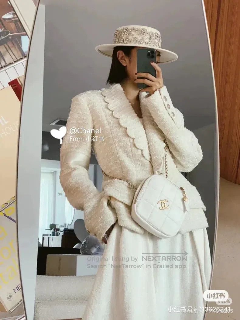 Chanel Chanel 20k equestrian series white lapel wavy edge petal e Size XXS / US 00 / IT 34 - 8 Thumbnail
