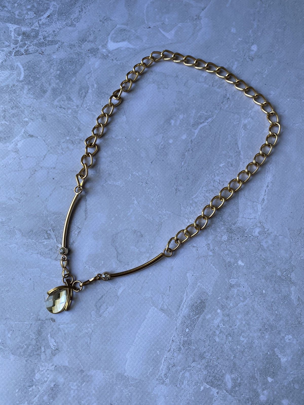 Japanese Brand × Jewelry Vintage Gold Tone Teardrop Crystal Pendant Necklace Size ONE SIZE - 1 Thumbnail