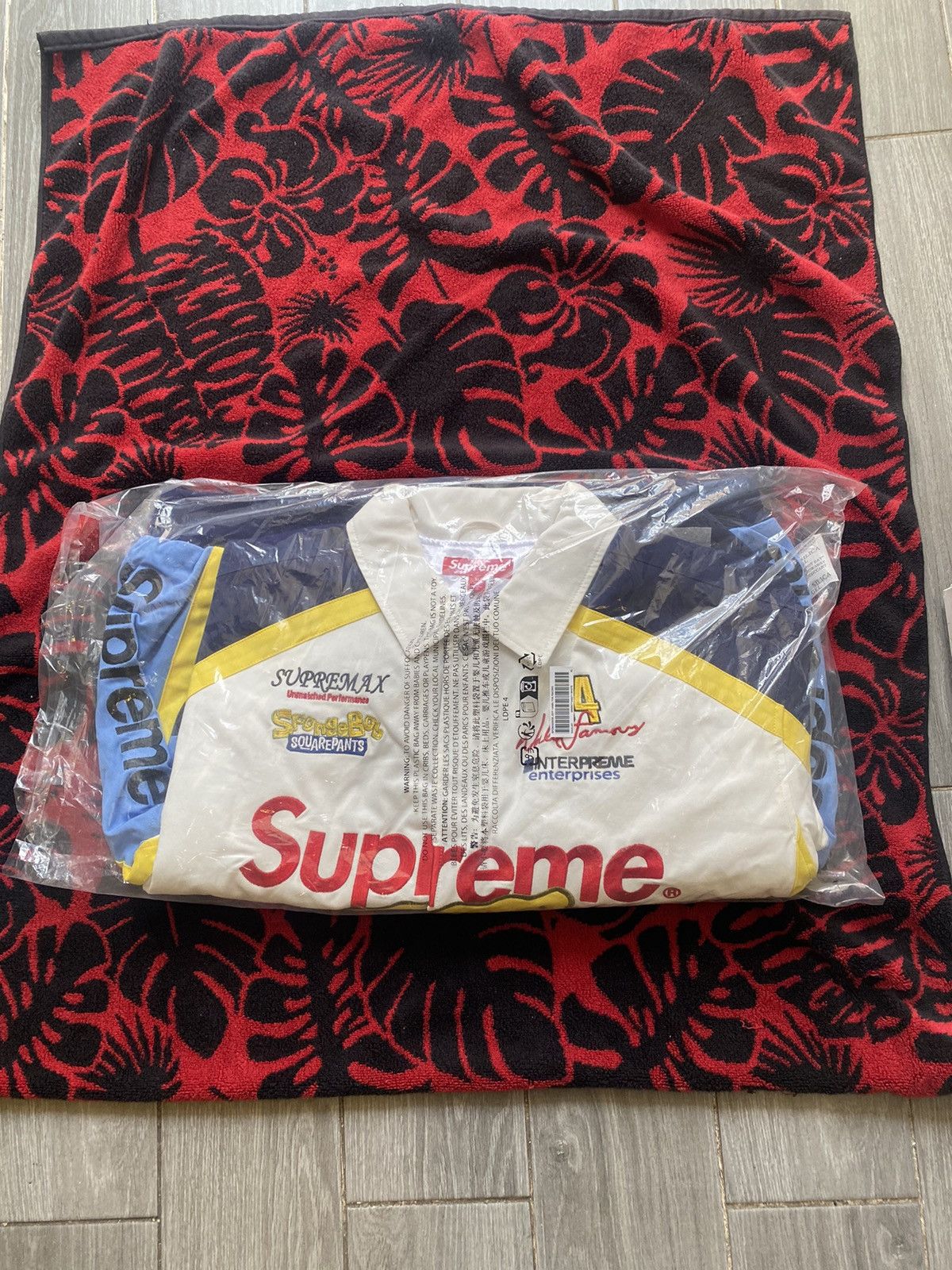 Jeff Hamilton × Supreme Supreme SpongeBob SquarePants Jeff Hamilton Racing Jacket Size US XL / EU 56 / 4 - 7 Thumbnail