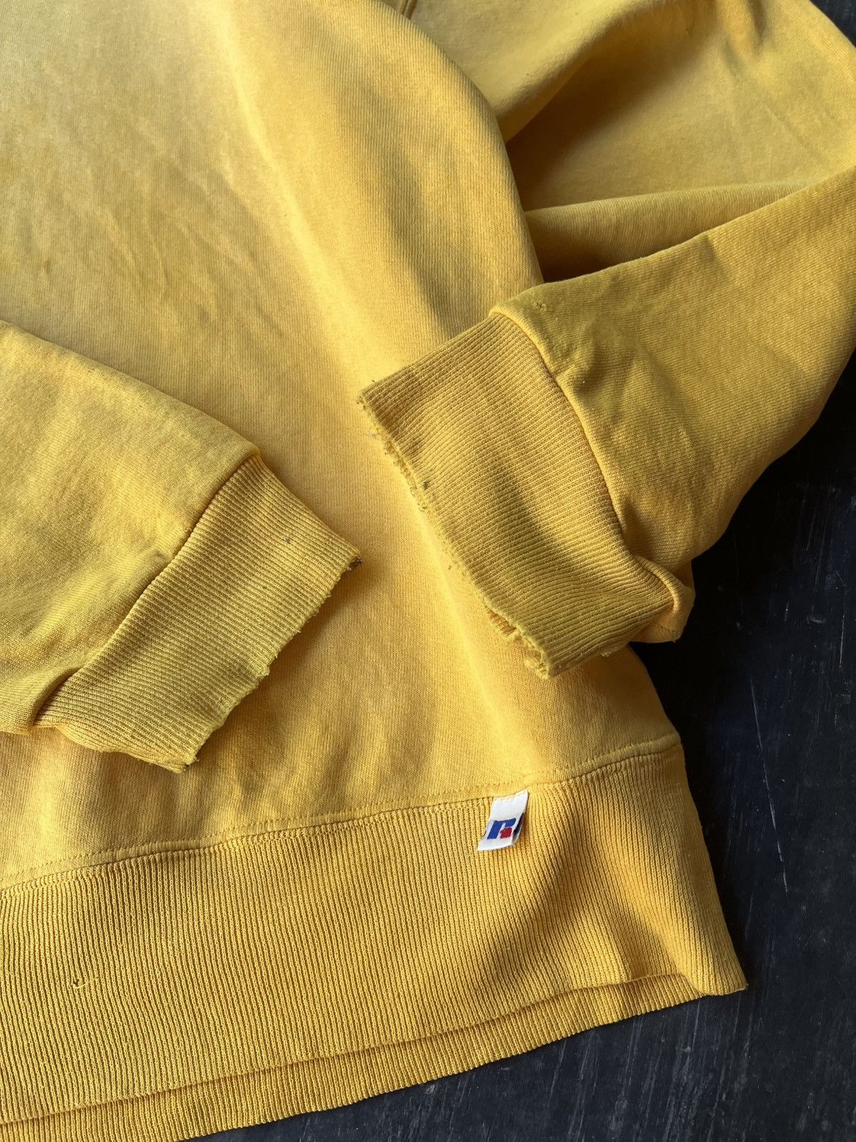Vintage Vintage Russel Athletic Sun Faded Distressed Crewneck Size US XXL / EU 58 / 5 - 7 Thumbnail