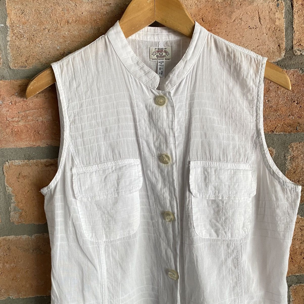 Armani ARMANI JEANS White Sleeveless Mandarin Collar Top Size S / US 4 / IT 40 - 3 Thumbnail