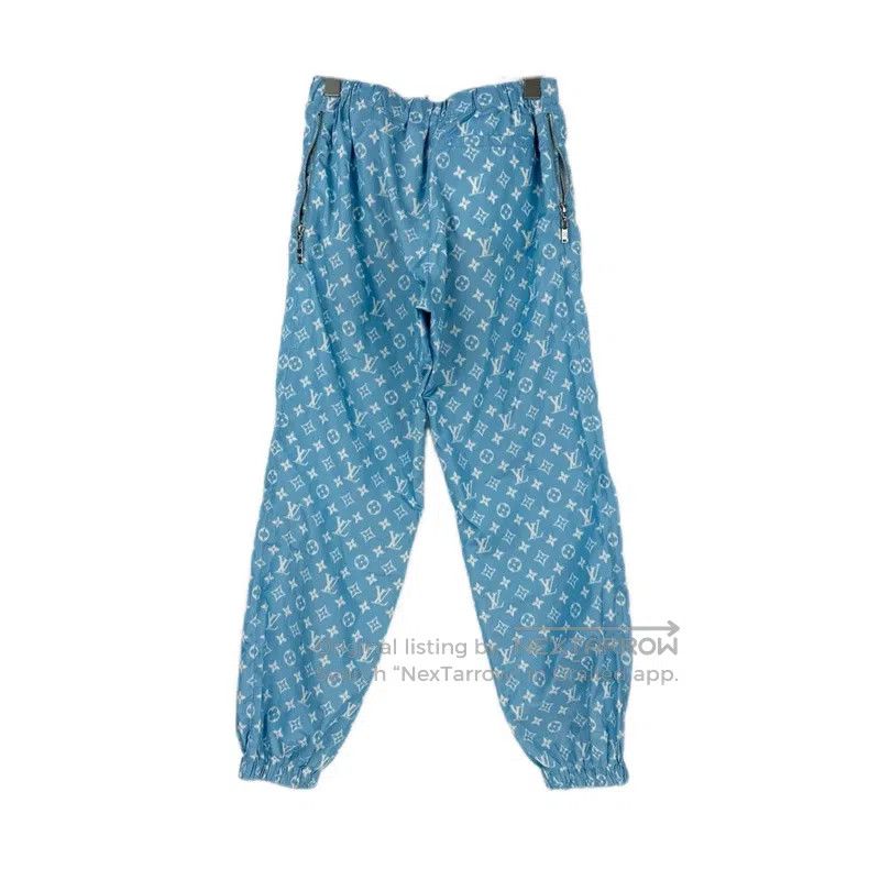 Louis Vuitton Louis Vuitton Sky blue full logo polyester mulberry silk t Size US 36 / EU 52 - 2 Thumbnail