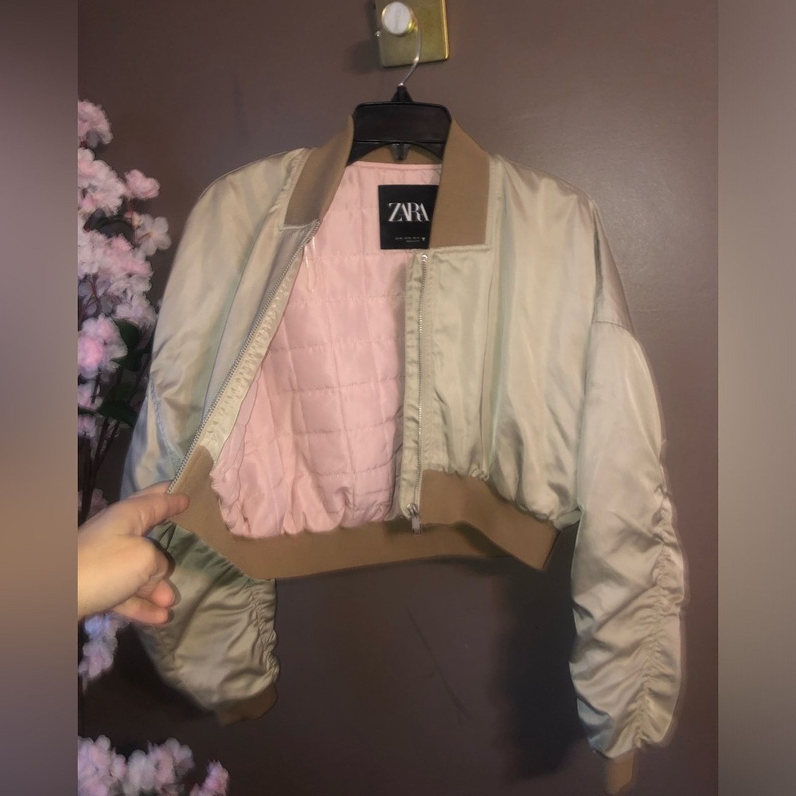 Zara Cropped bomber jacket, Gold and pink, puffed sleeve. Size S / US 4 / IT 40 - 5 Thumbnail