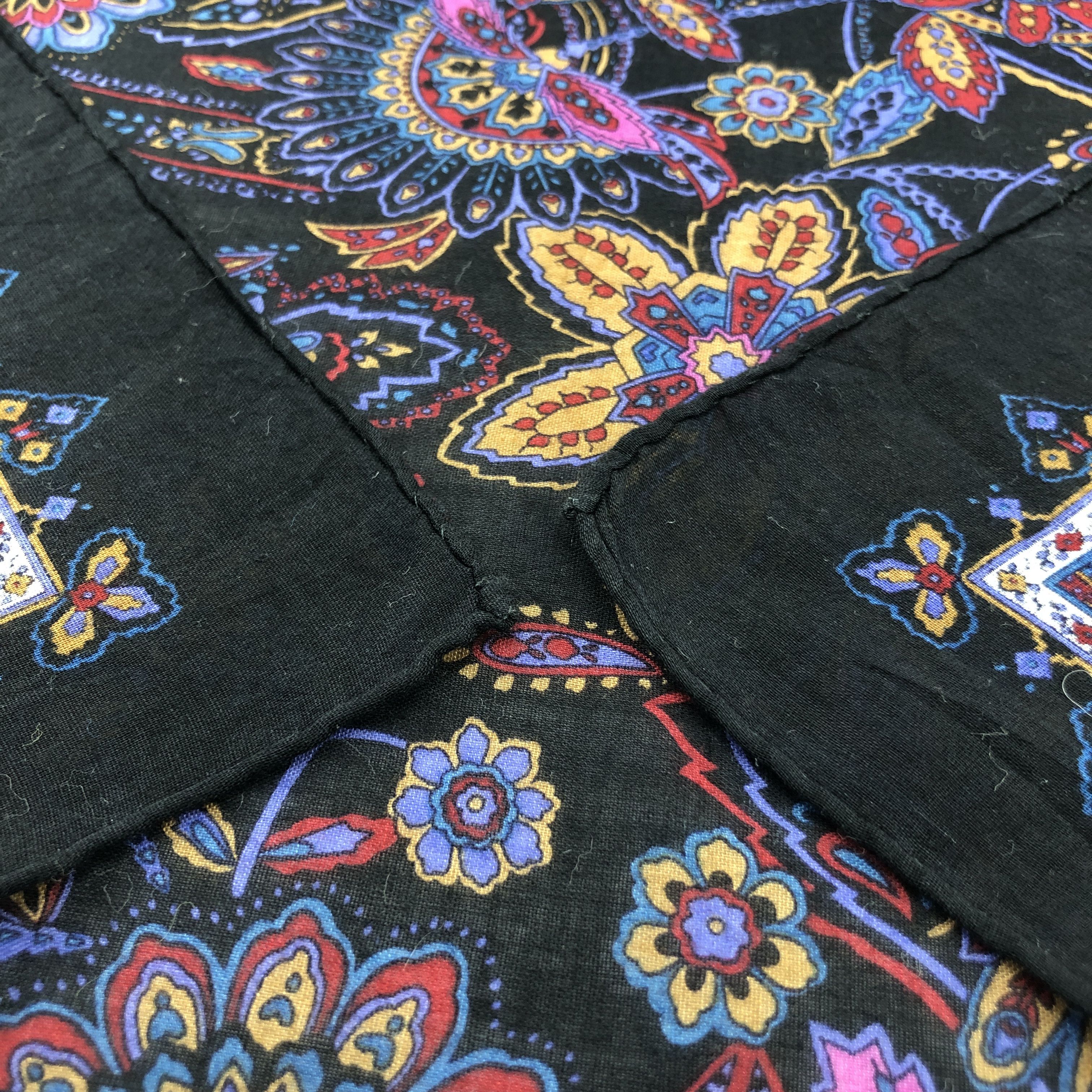 Yves Saint Laurent YSL Handkerchief Neckerchief Bandana H2951 Size ONE SIZE - 5 Thumbnail