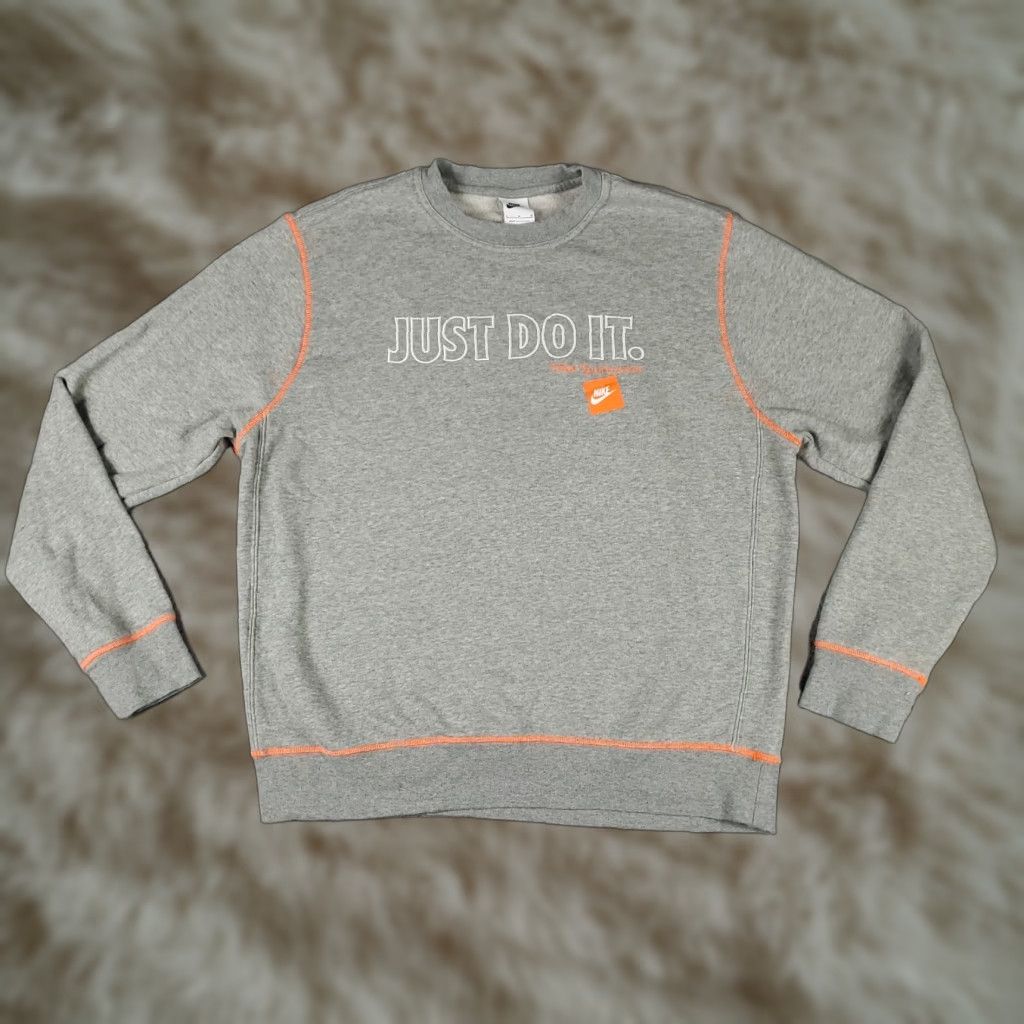 Nike Nike Sweatshirt Womens Size Large Gray Pullover Swoosh Crew Neck Knit Logo Long Sleeve Size L / US 10 / IT 46 - 1 Thumbnail