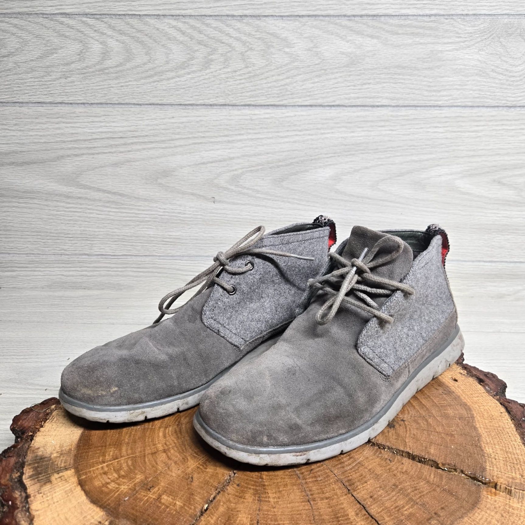 Ugg UGG Chukka Boots Mens 8 Gray Wool Suede Round Toe Lace Up Casual Vintage No 1018442 Size US 8 / EU 41 - 2 Thumbnail