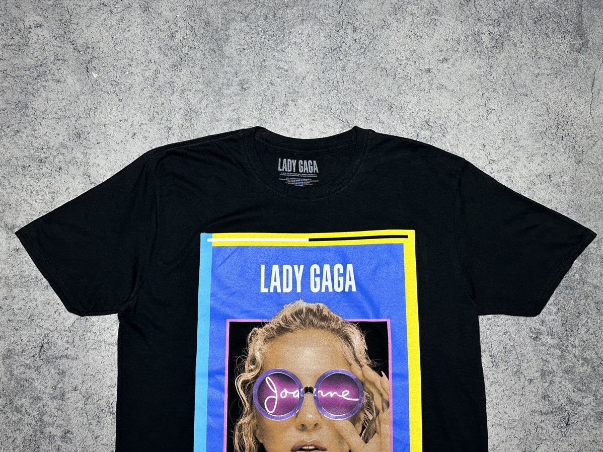 Band Tees Lady Gaga Joanne 2017 World Tour Photo T-Shirt Size US XL / EU 56 / 4 - 2 Thumbnail