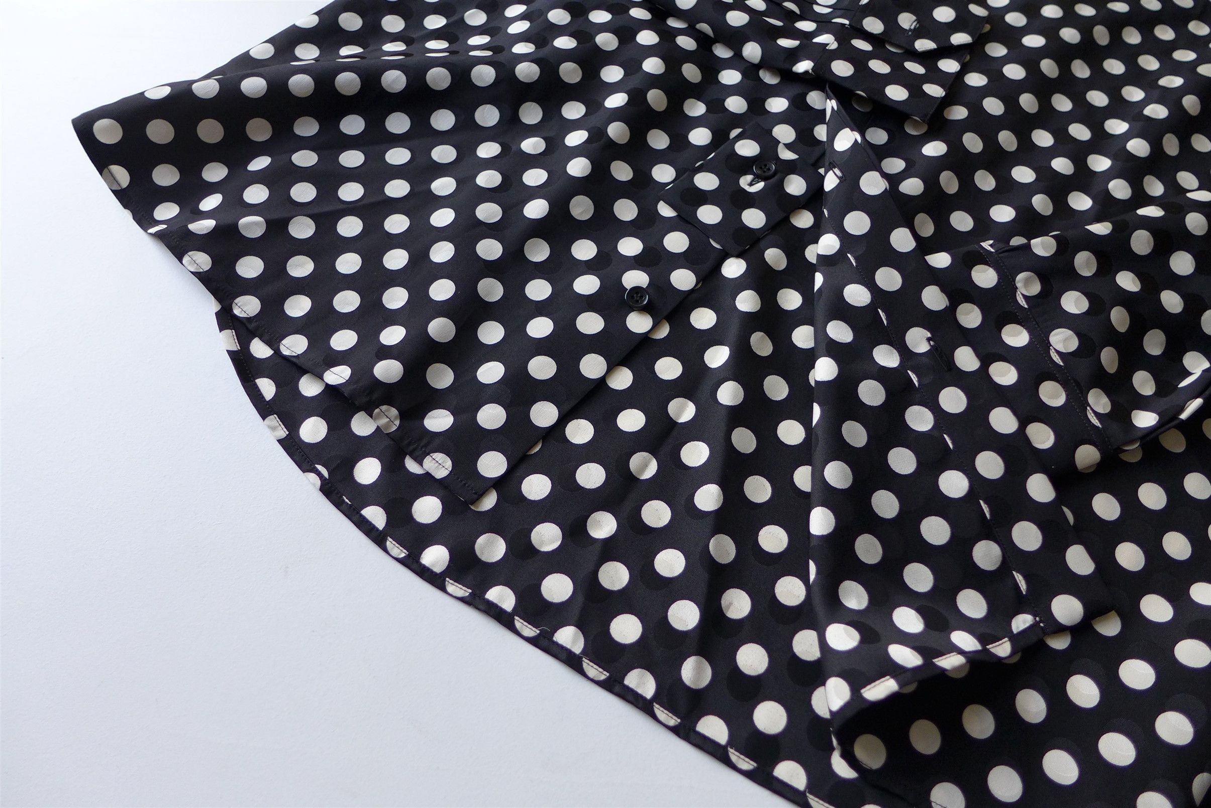 Saint Laurent Paris Saint Laurent Black Polka Dot Silk Shirt Size US XL / EU 56 / 4 - 12 Thumbnail
