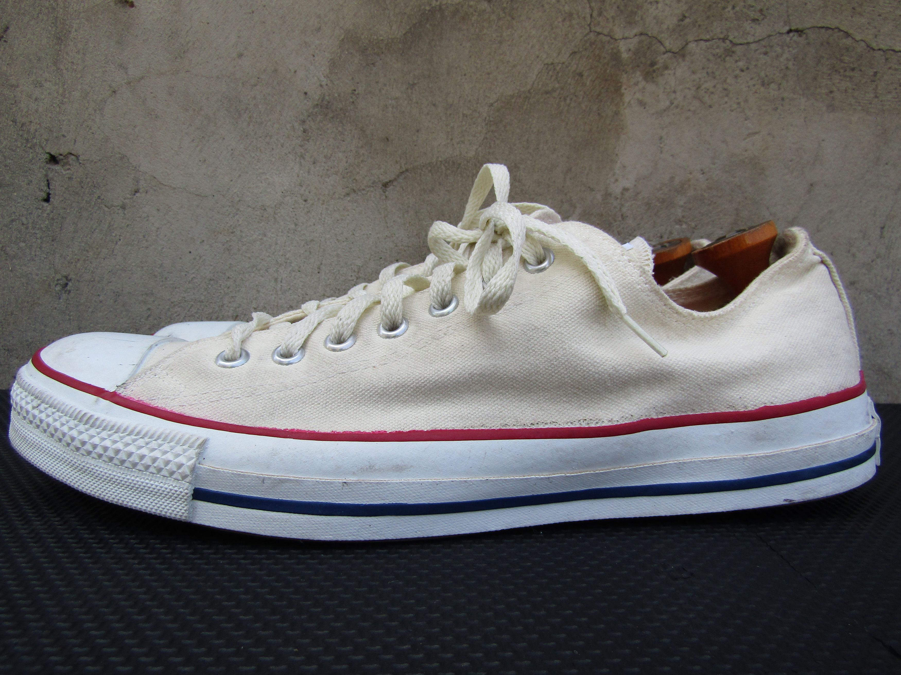 Converse × Vintage Vintage Converse Chuck Taylor White Low Top 1990s Mens Made Size US 12.5 / EU 45-46 - 4 Thumbnail