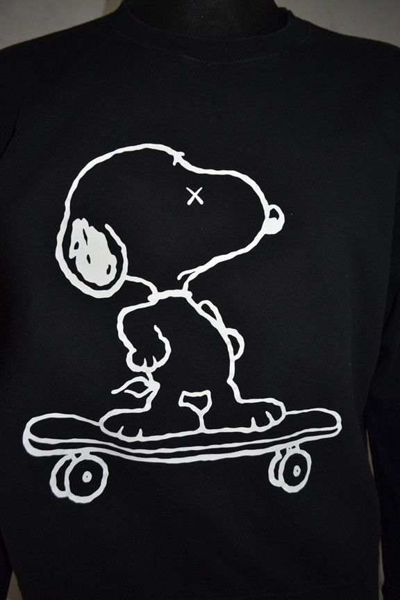 Japanese Brand × Kaws × Uniqlo Uniqlo KAWS x Peanuts Men's Sweatshirt L Size US L / EU 52-54 / 3 - 5 Thumbnail