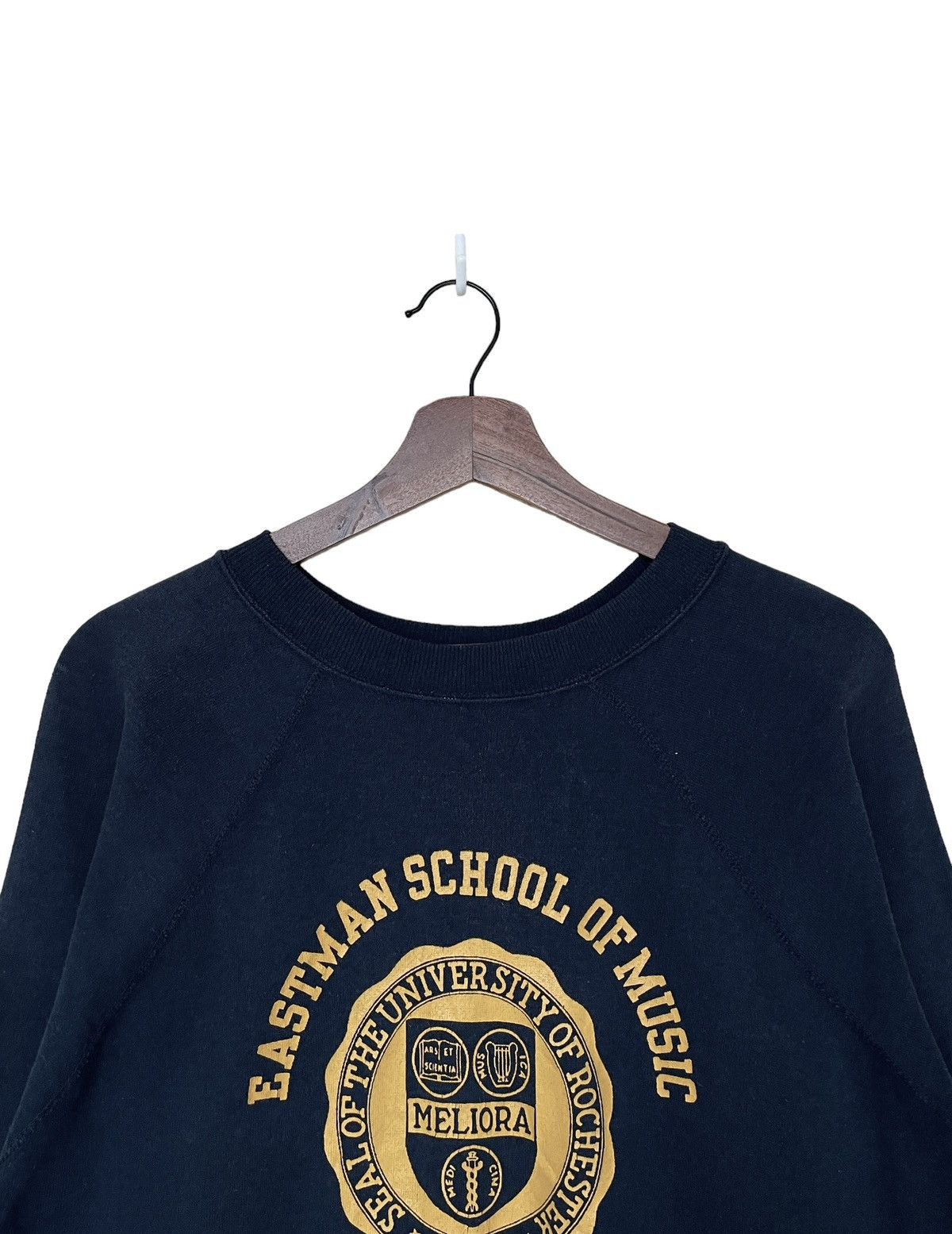 Vintage Vintage University of Rochester Sweatshirt 1970s Size US XL / EU 56 / 4 - 7 Thumbnail