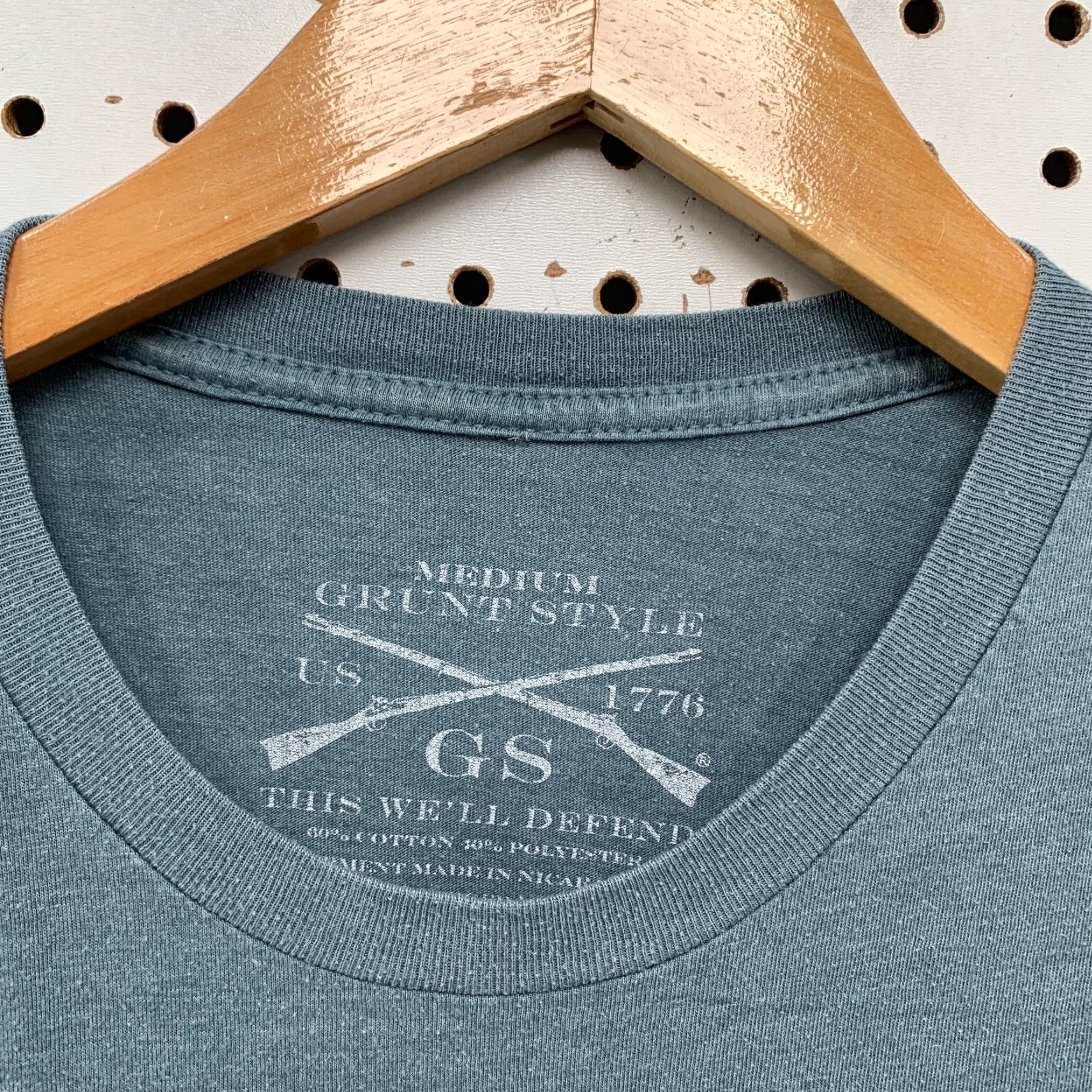 Vintage Grunt Style Shirt Mens M Gray Whisky Help USA Flag Army Shirt 19x27 Size US M / EU 48-50 / 2 - 6 Thumbnail
