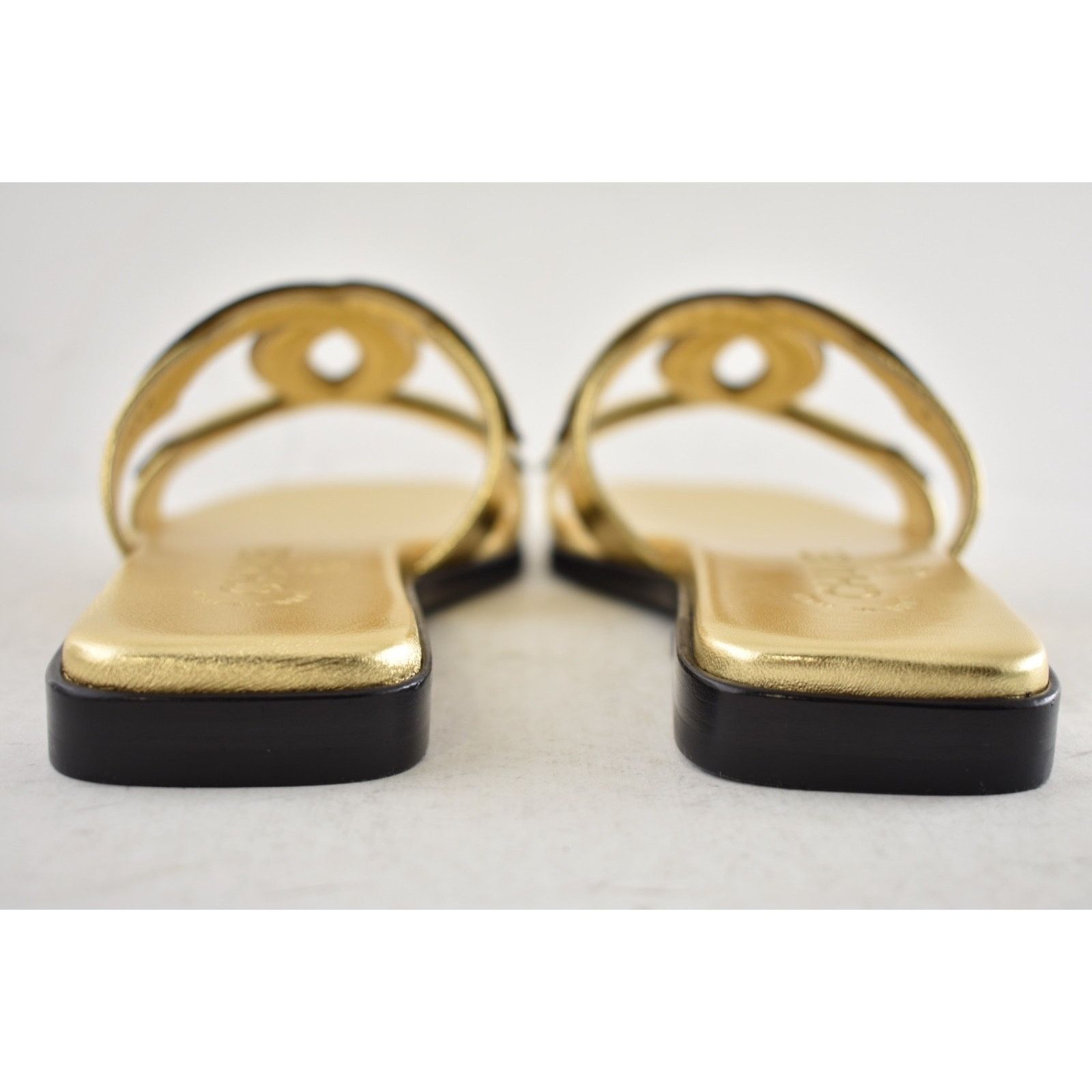 Chanel Chanel Golden Cracked Leather XL CC Mules Sandals 37 Size US 6 / IT 36 - 19 Thumbnail
