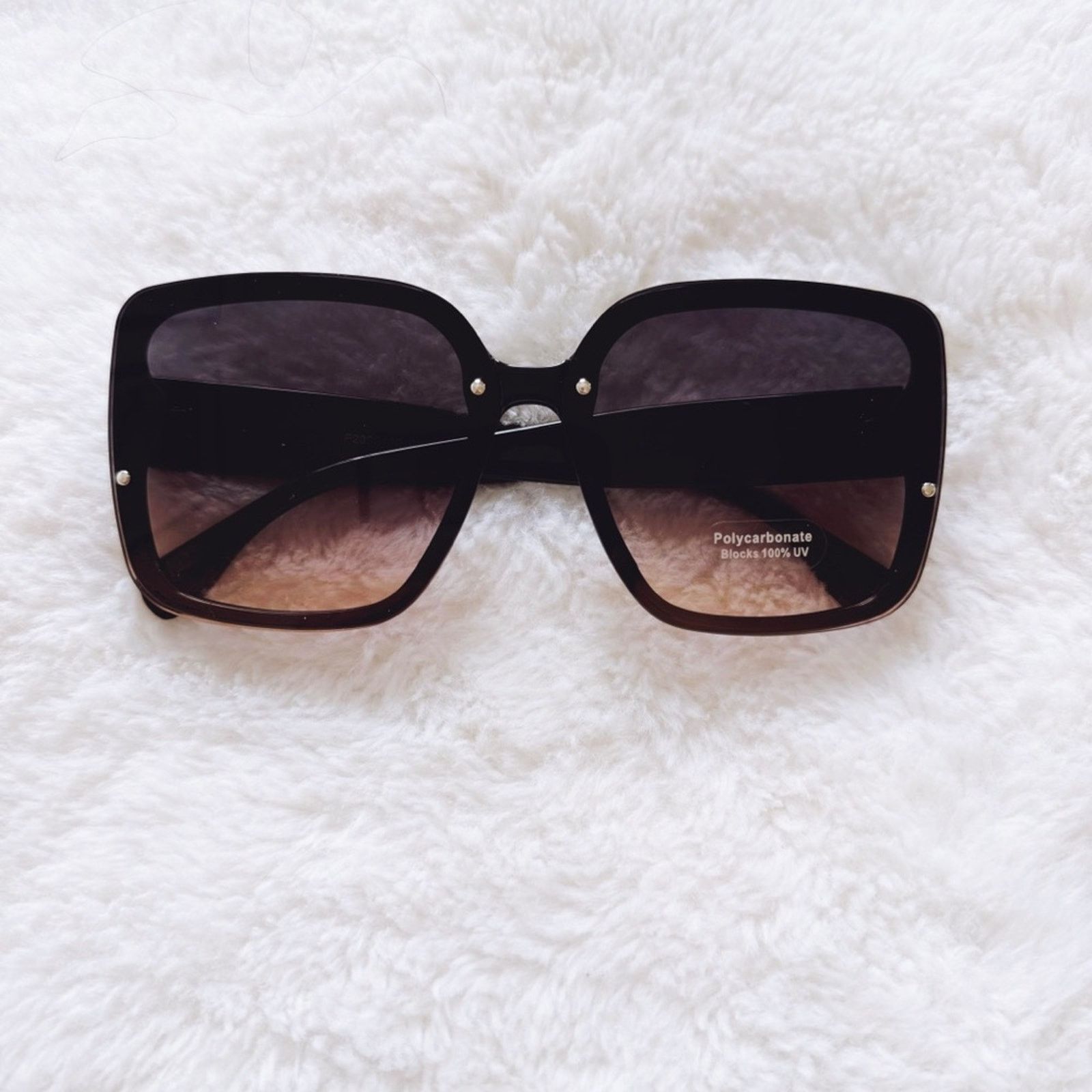 Other Abby Black Square Frame Sunglasses Size ONE SIZE - 1 Thumbnail