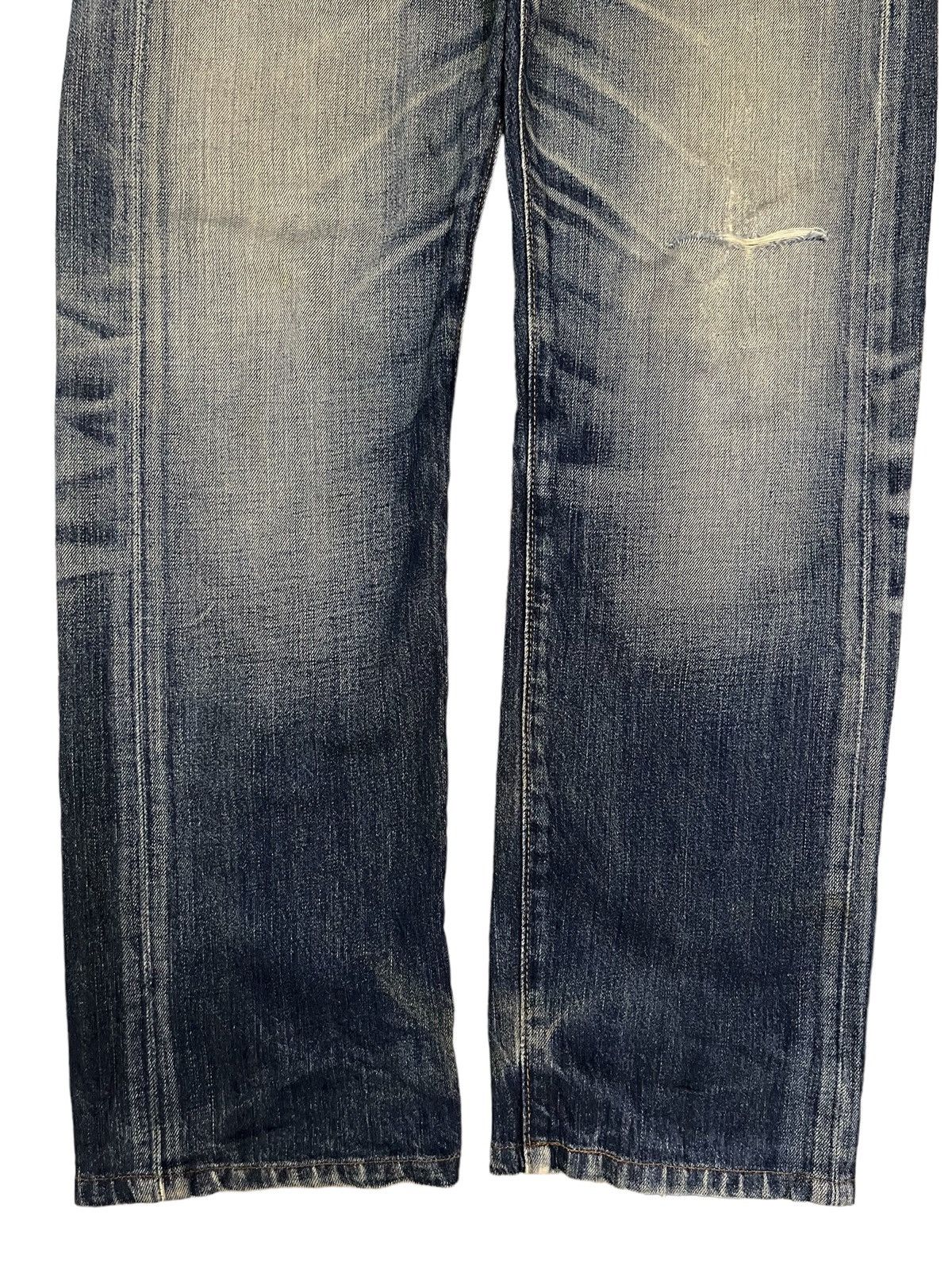 Levi’s 505 Blue Faded Washed Straight Cut Distressed Jeans Denim