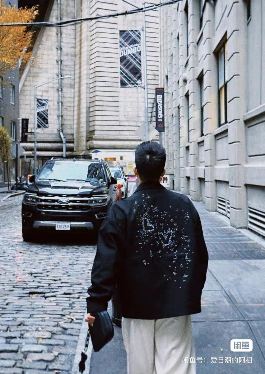 Louis Vuitton LV Louis Vuitton Spread Jacket ，size 48 Size US L / EU 52-54 / 3 - 4 Thumbnail