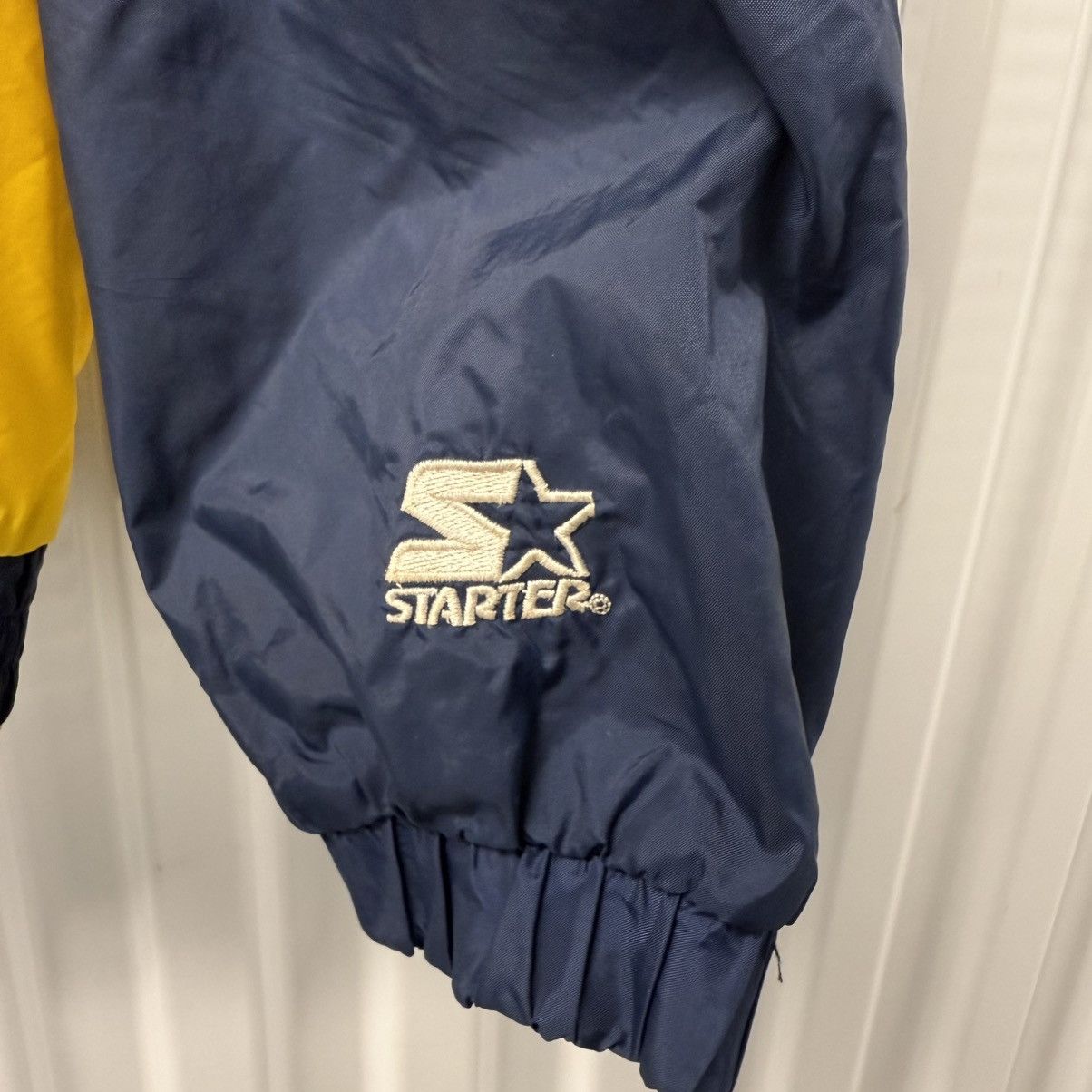 NCAA × Starter × Vintage Vintage 90’s Michigan Wolverine Starter Jacket Size US L / EU 52-54 / 3 - 7 Thumbnail