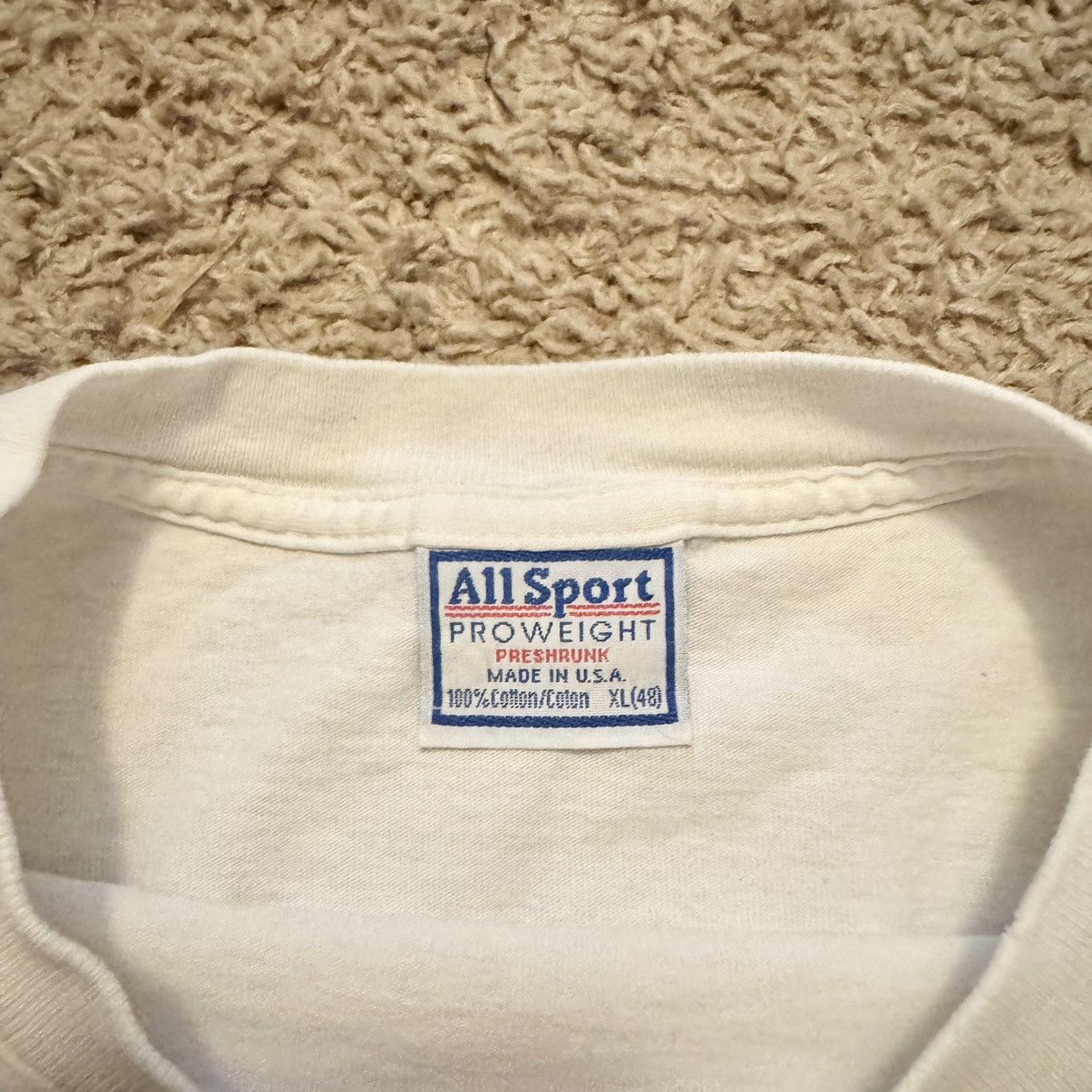 Band Tees VINTAGE NIEL DIAMOND TOUR TEE! Size US XL / EU 56 / 4 - 7 Thumbnail