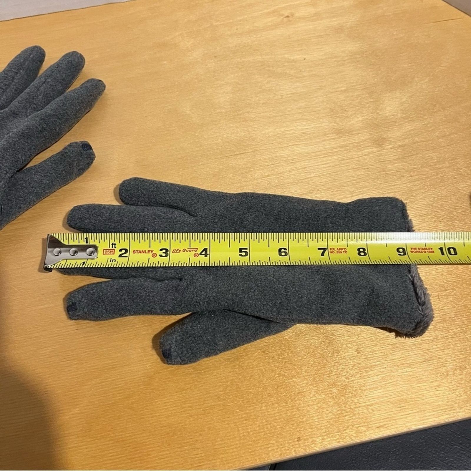 Other Isotoner Gloves Thinsulate Ultra Insulation Fleece Lined Size ONE SIZE - 6 Thumbnail