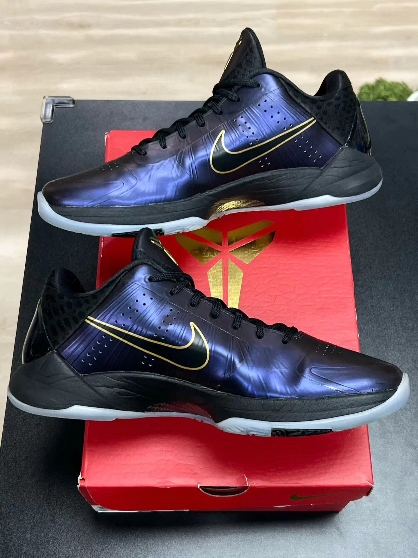 Nike NIKE Kobe ZK5 Snake Year Black Purple Gold 44 Size US 11.5 / EU 44-45 - 6 Thumbnail