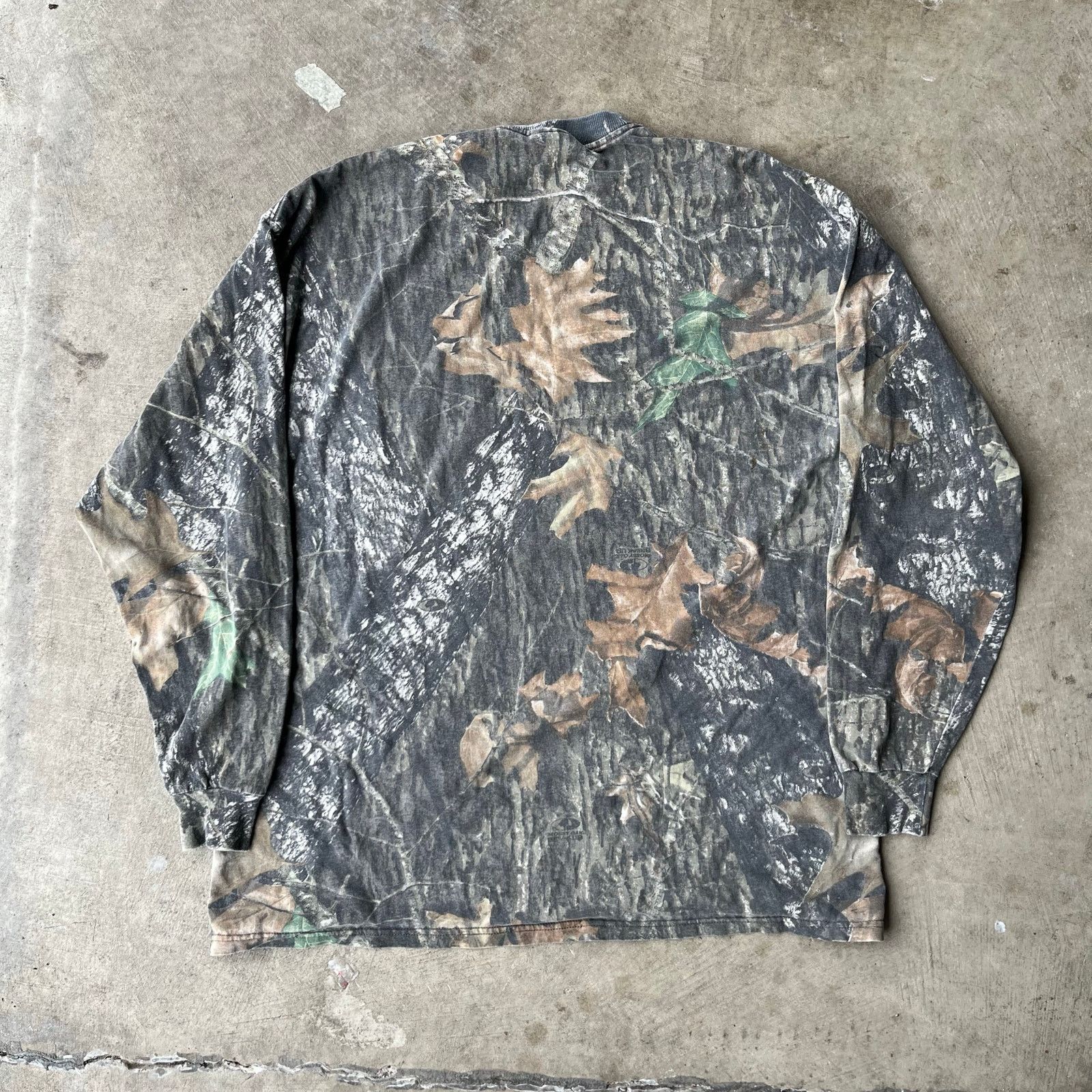 Vintage VINTAGE MOSSY OAK JERZEES REALTREE CAMO LONGSLEEVE XL Size US XL / EU 56 / 4 - 2 Thumbnail