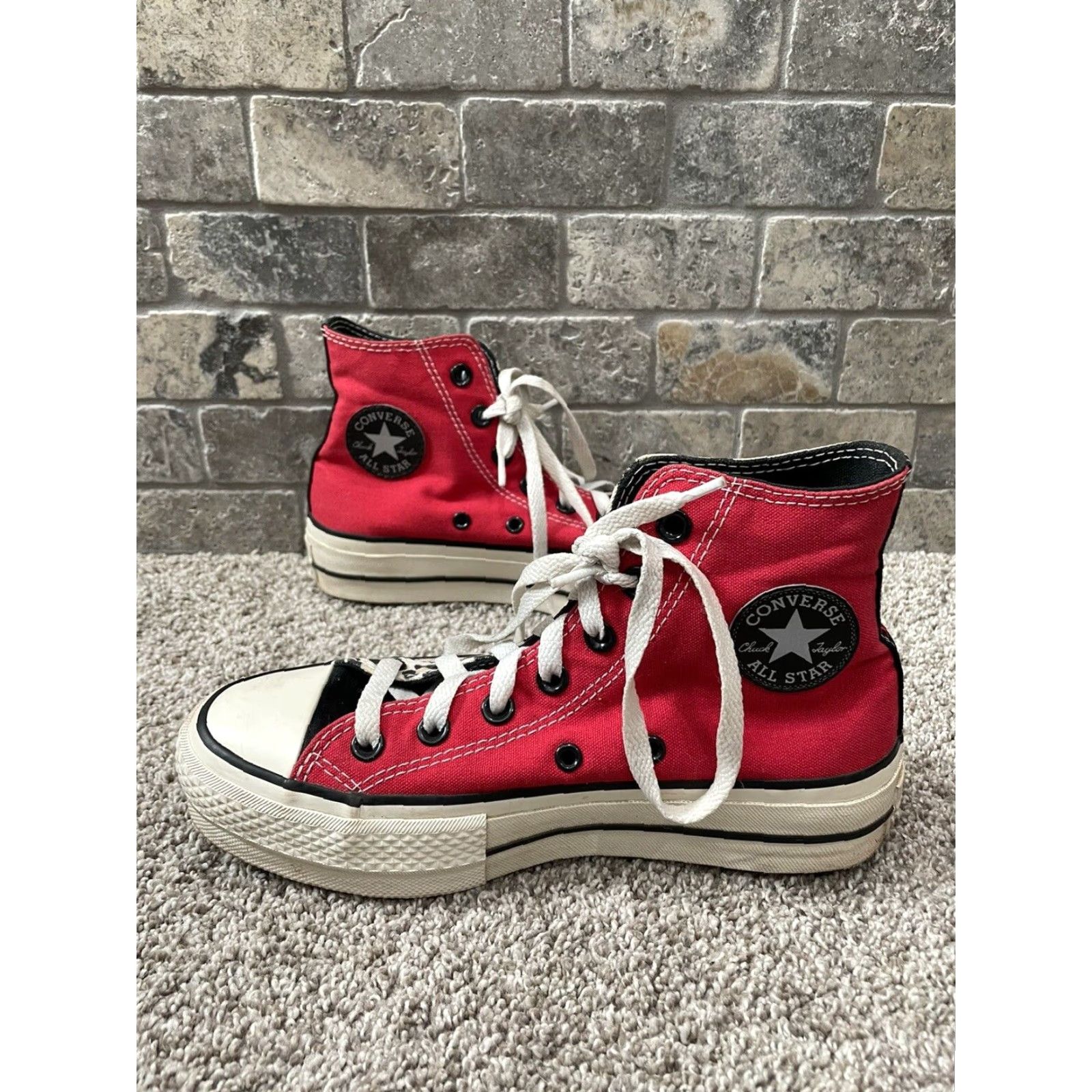Converse VINTAGE Converse All Star HIGH TOP Mens Athletic Sneaker Red Cow Print Stars Size 4 Size US S / EU 44-46 / 1 - 3 Thumbnail