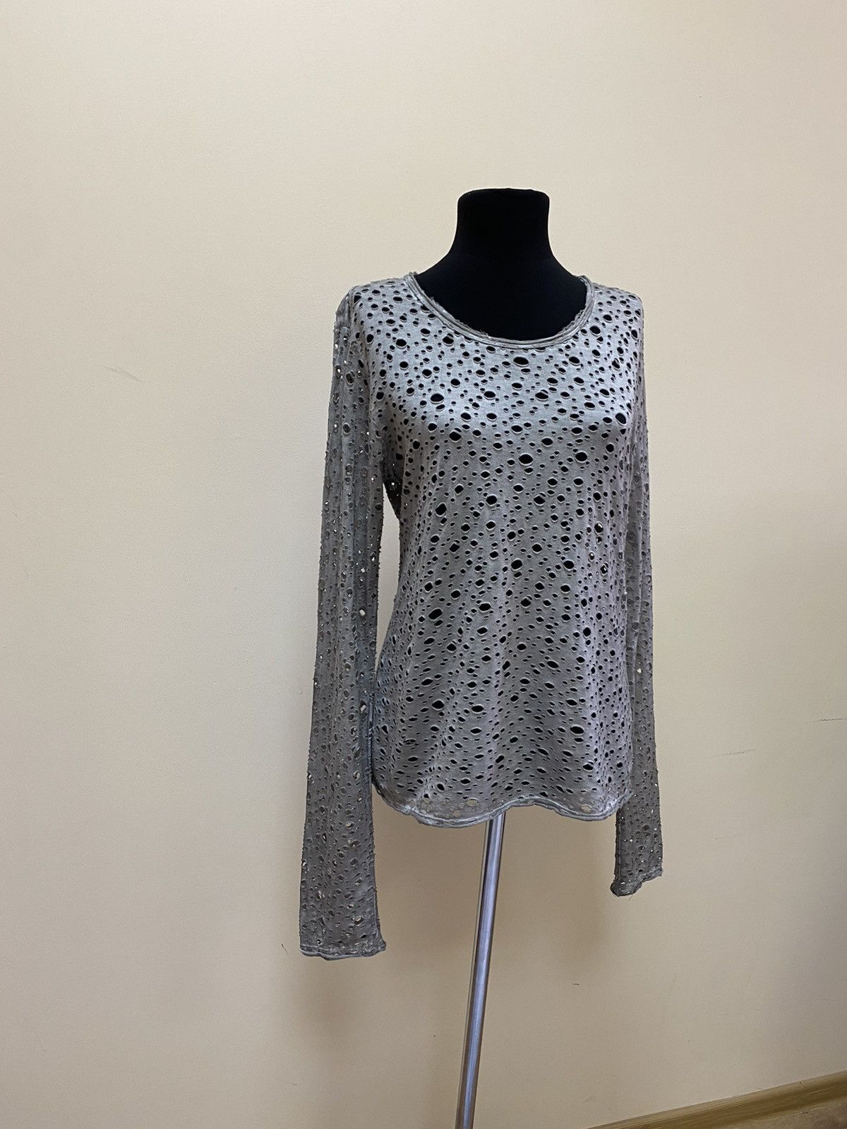 Rundholz Rundholz Dip Women’s Distressed Long Sleeve Top Size M-L Size M / US 6-8 / IT 42-44 - 5 Thumbnail