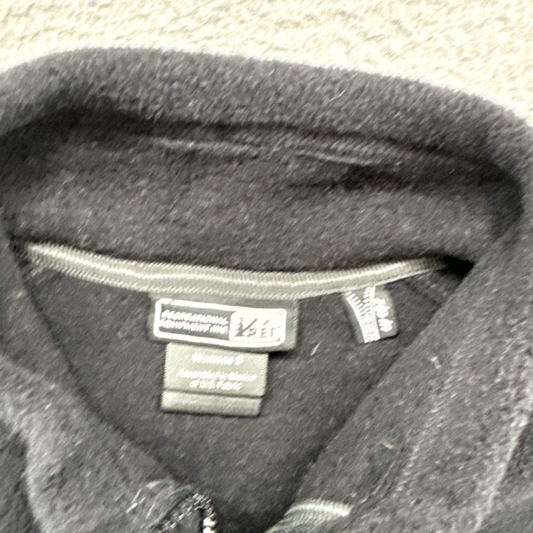 Vintage REI Black Fleece Zip In Women's Long Sleeve Mock Neck Jacket Size S Black Fleece Jacket Womens ZIP In Mock Neck Long Sleeve Size S / US 4 / IT 40 - 3 Thumbnail