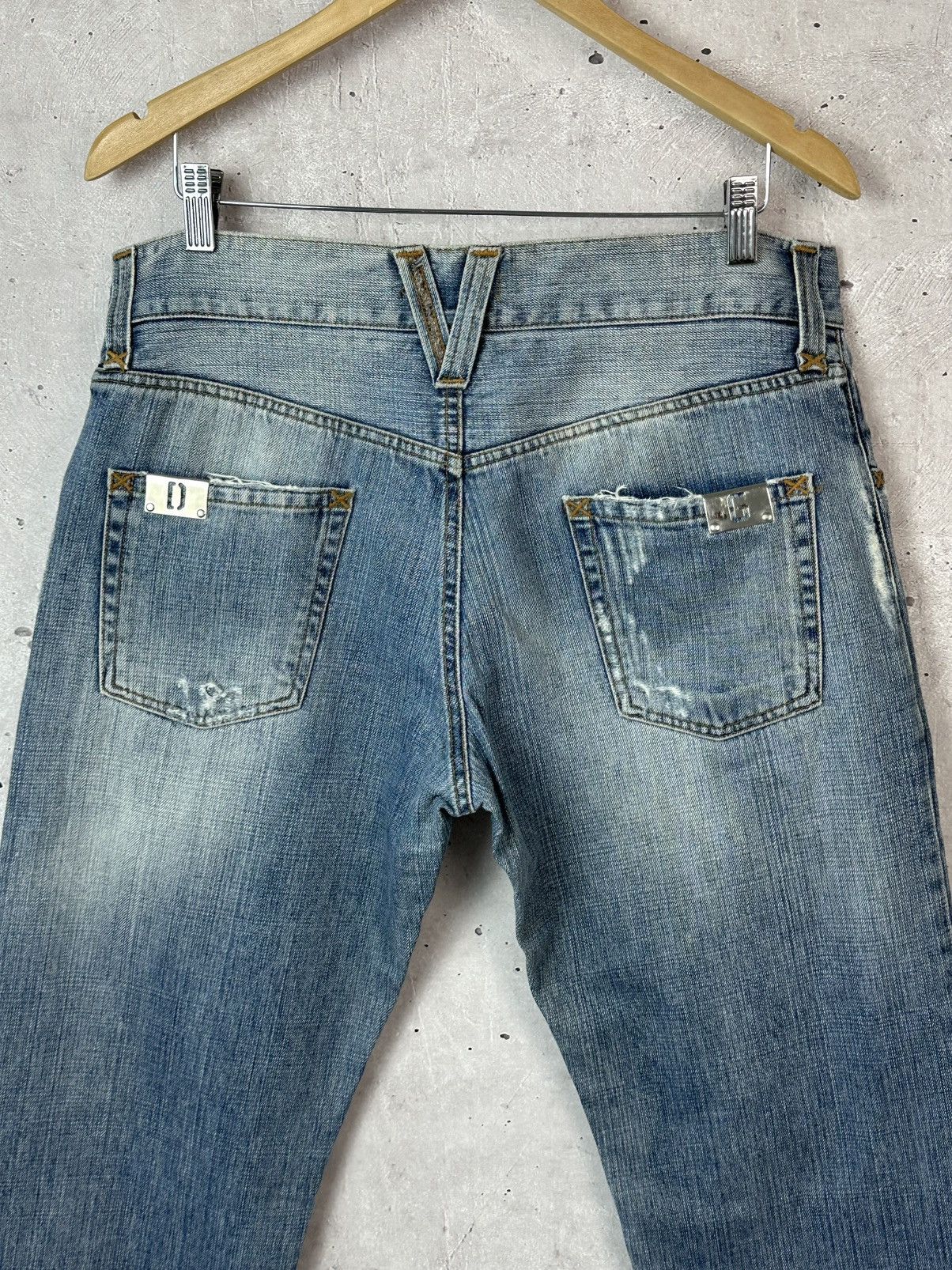 Dolce & Gabbana DG Vintage Dolce&Gabbana Loose Distressed Cotton Logo Jeans Size US 34 / EU 50 - 8 Thumbnail
