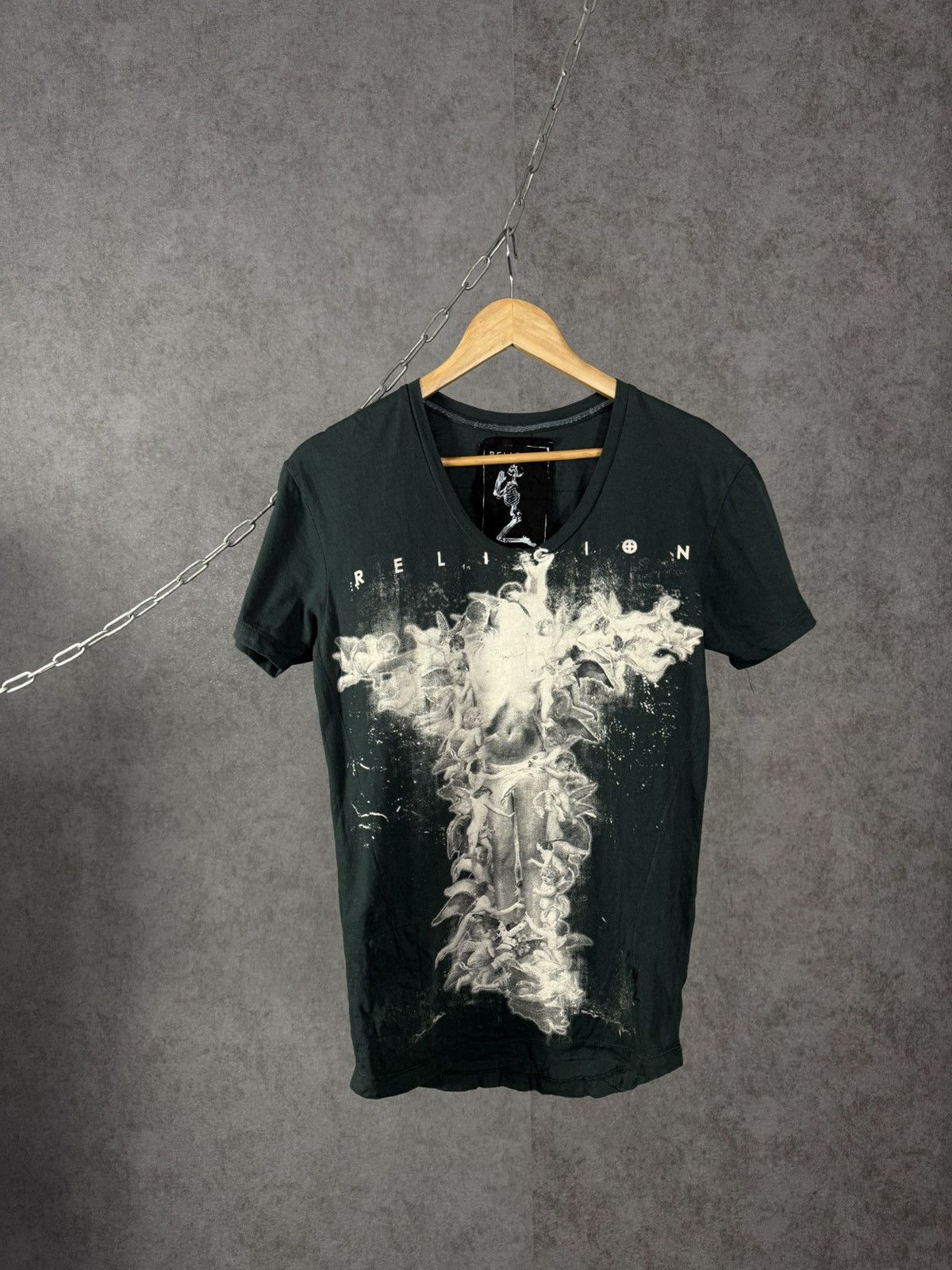 Designer Religion art designer v neck tee Size US S / EU 44-46 / 1 - 1 Thumbnail