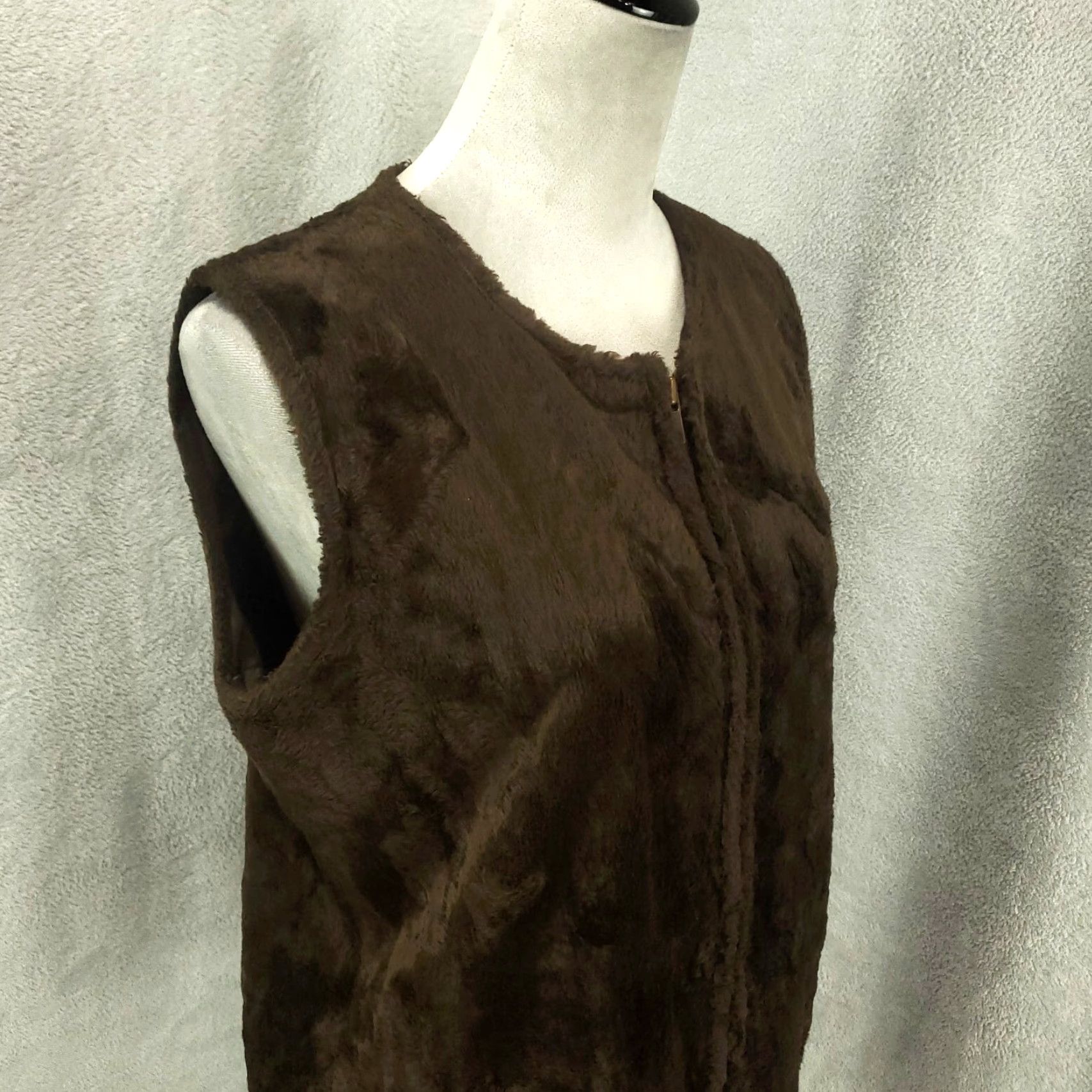 Vintage VINTAGE Telluride Vest Soft Jacket Brown Faux Fur Full Zip Lined Size 12 Womens Size XL / US 12-14 / IT 48-50 - 2 Thumbnail