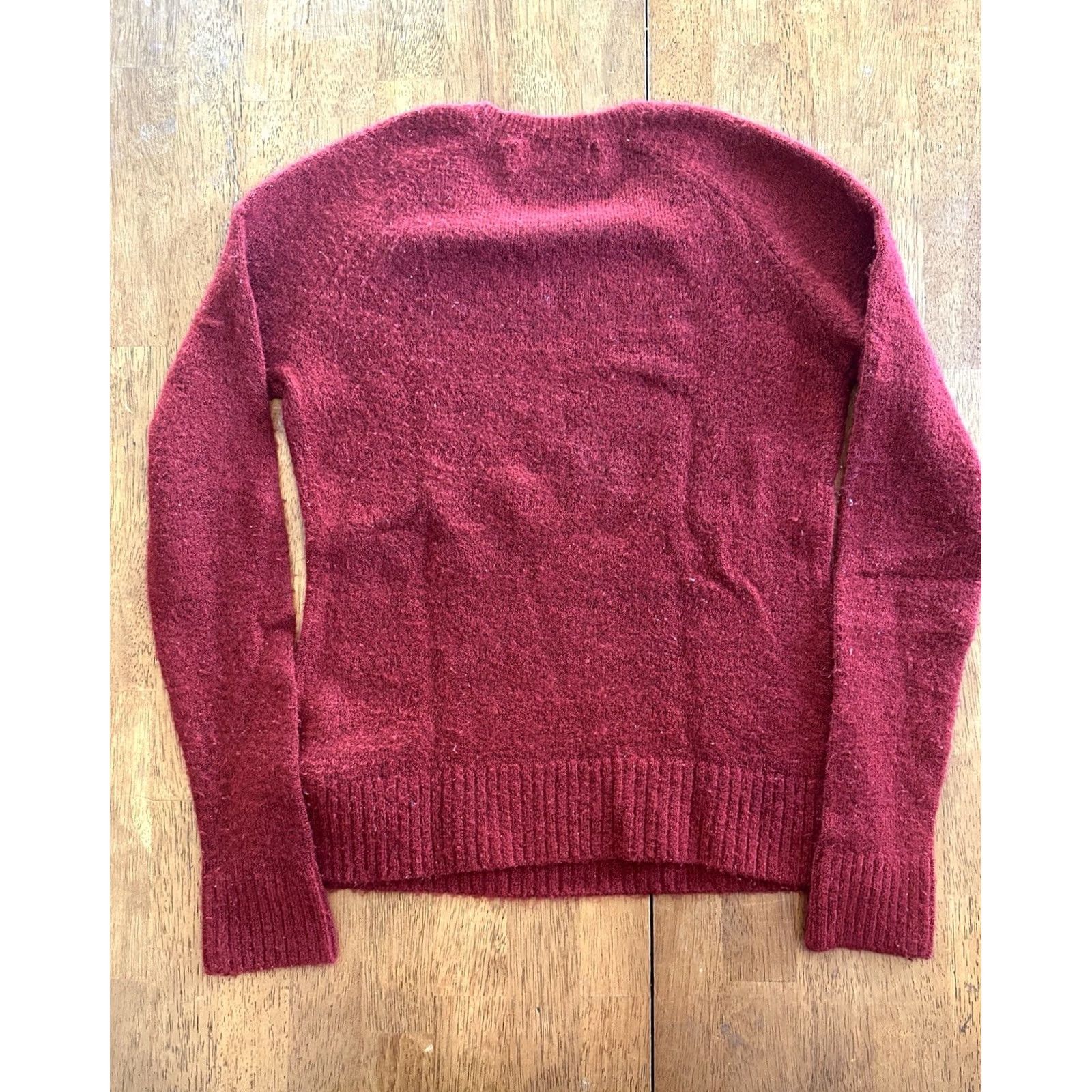 Abercrombie & Fitch Abercrombie & Fitch Sweater Womens XS Red Soft Acrylic Maroon Size XS / US 0-2 / IT 36-38 - 2 Thumbnail