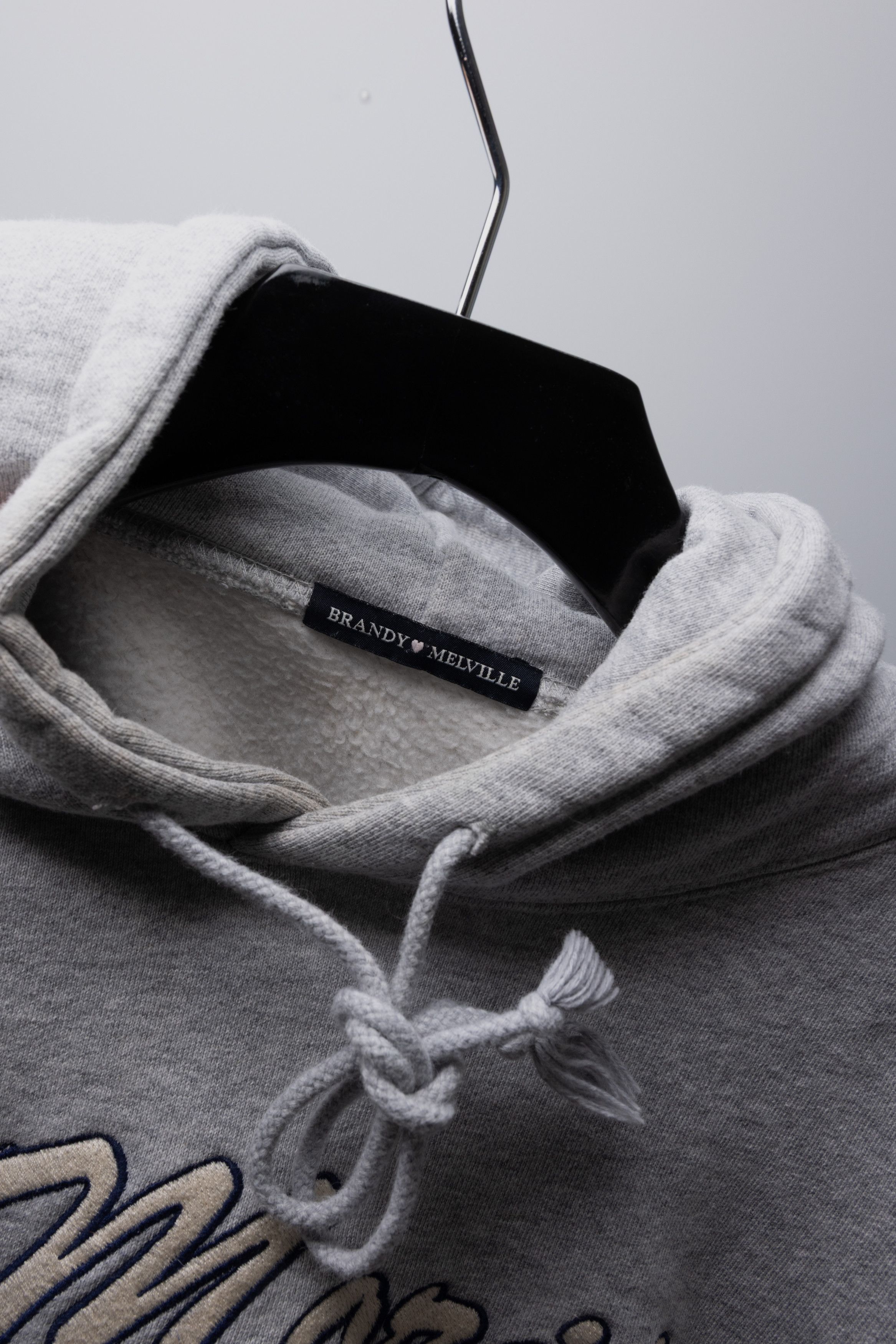 Brandy Melville Brandy Melville Grey Swiss Hoodie Size XL / US 12-14 / IT 48-50 - 3 Thumbnail