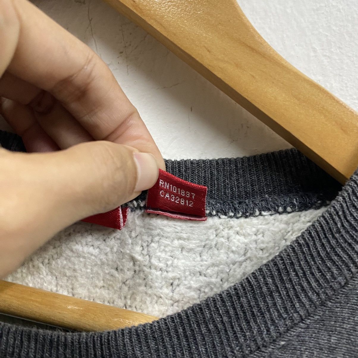 Supreme 1999 Supreme Navy on Dark Grey Box Logo Crewneck Sweatshirt Size US M / EU 48-50 / 2 - 12 Thumbnail