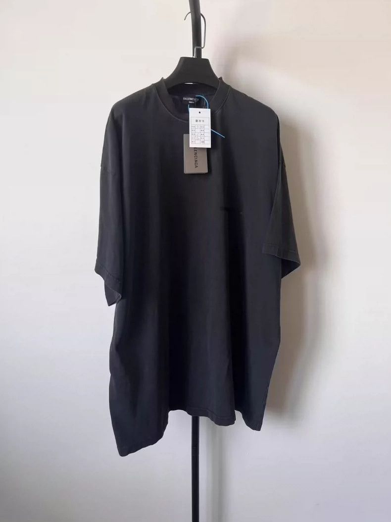 Balenciaga Balenciaga Solid Color Round Neck Pullover Short Sleeve T- Size S / US 4 / IT 40 - 1 Thumbnail