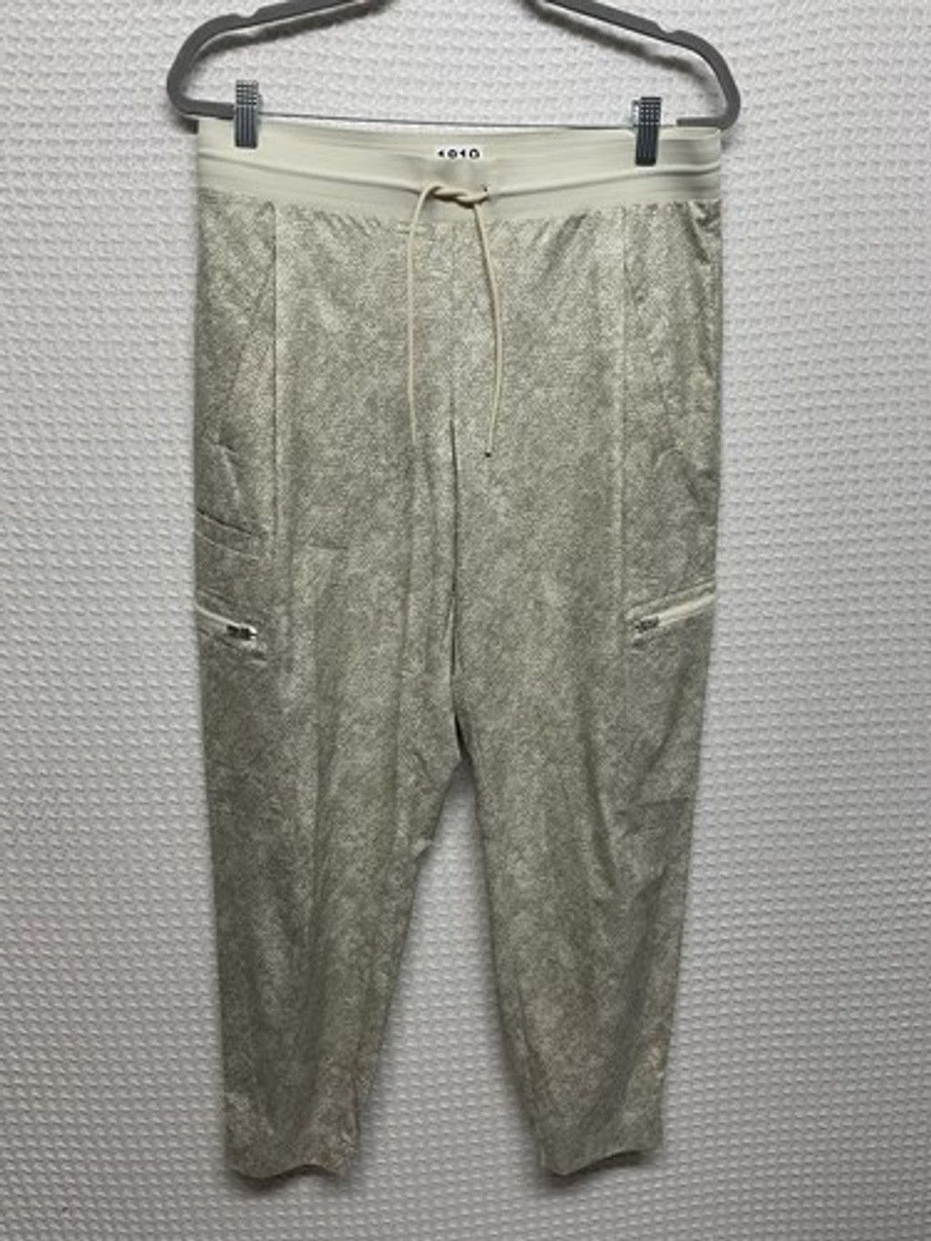 Athleta NWOT Athleta Cream Venture Printed Jogger Pants Women 10P Size 32" / US 10 / IT 46 - 6 Thumbnail