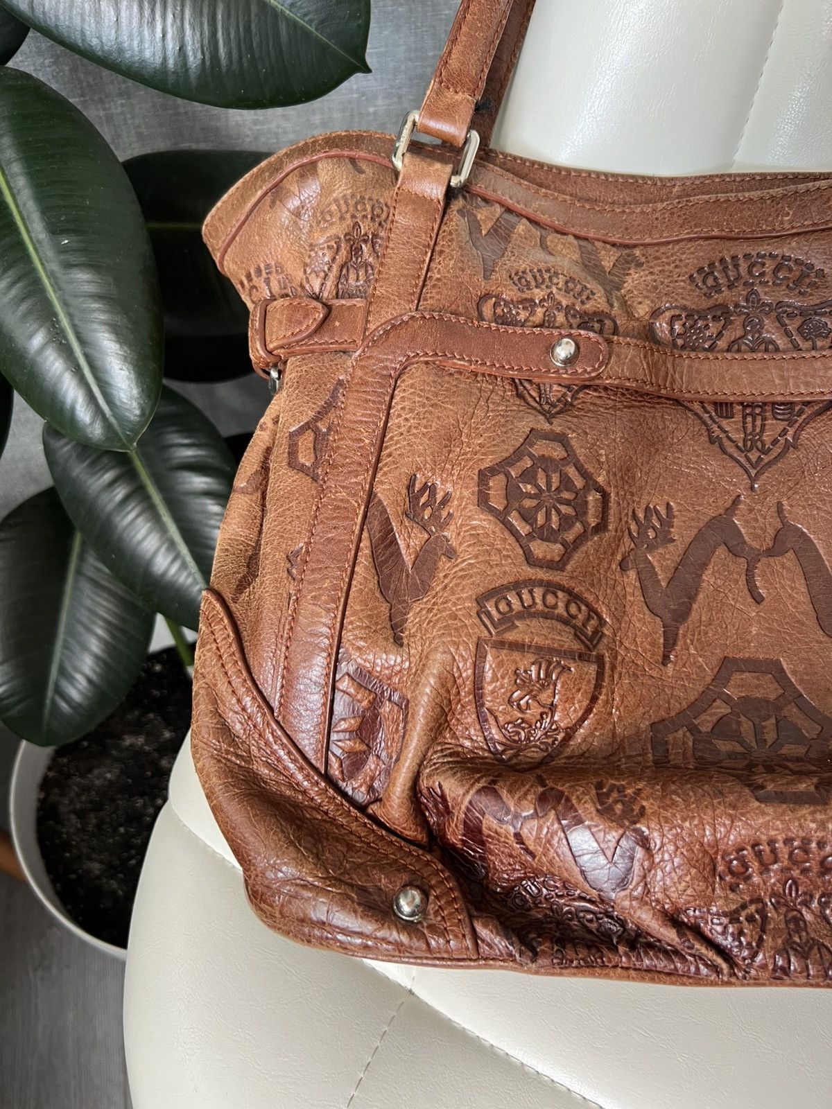 Gucci × Vintage Vintage Gucci Jockey Brown Embossed Leather Horsebit Bag Size ONE SIZE - 10 Thumbnail