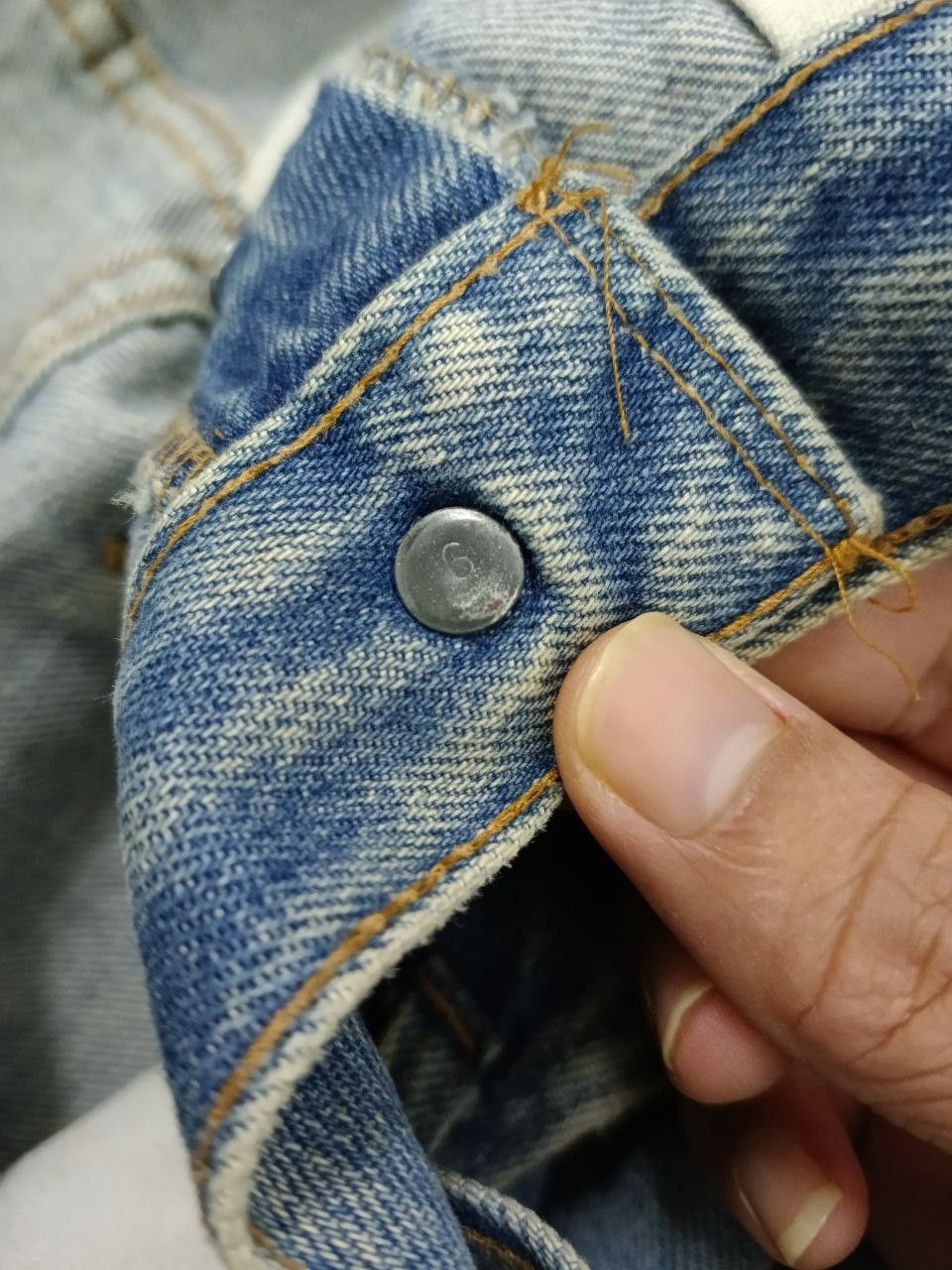 Levi's Vintage Clothing THRASH LEVIS 70s SELVEDGE DENIM PANTS Size US 33 - 11 Thumbnail