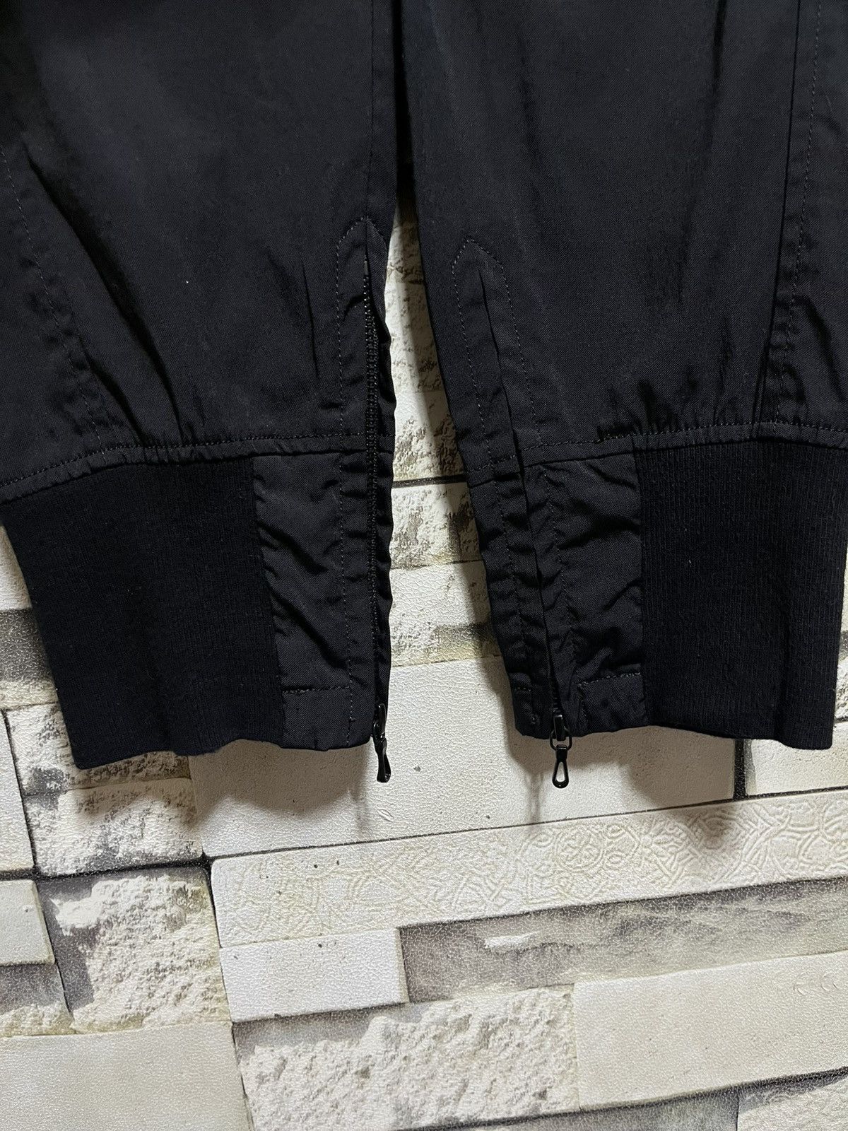 Julius JULIUS X I.T SS18 DRAWSTRING UTILITY PANTS BLACK Size US 30 / EU 46 - 4 Thumbnail