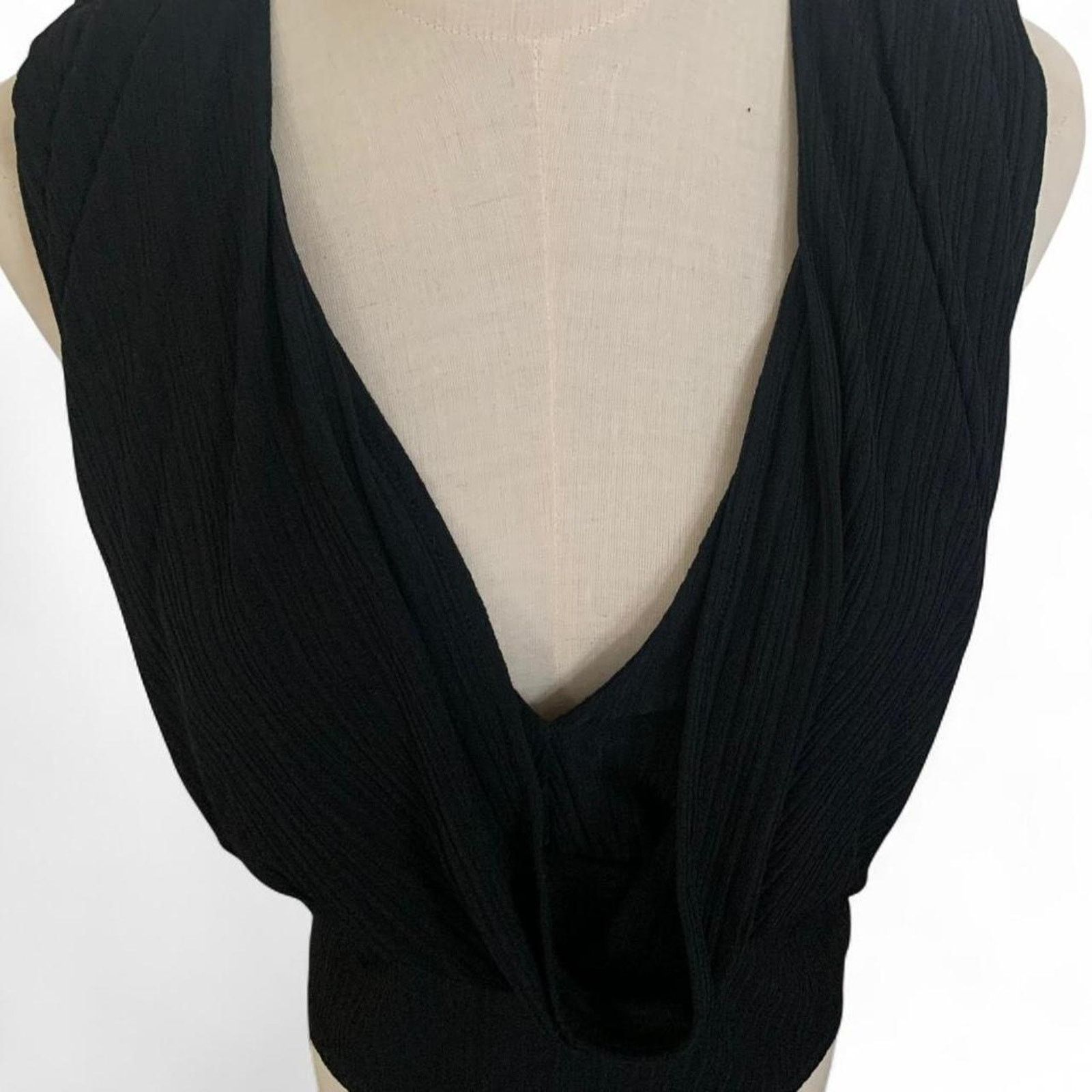 Anthropologie NWT Anthropologie Cropped Cowl Neck Top - Size M MSRP $58 Size M / US 6-8 / IT 42-44 - 3 Thumbnail