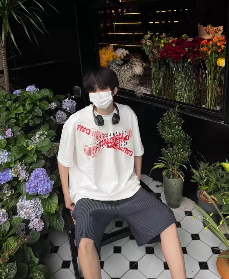 Maison Margiela Maison Margiela 2023 spring and summer new tape red letter Size US M / EU 48-50 / 2 - 3 Thumbnail