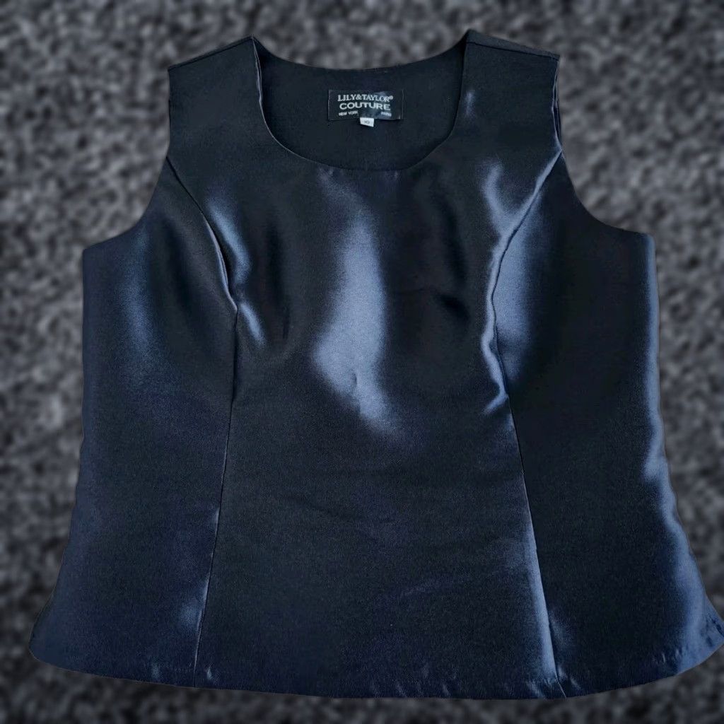 LILY & TAYLOR COUTURE NEW YORK PARIS Womens Sz 10 Black Satin Blouse