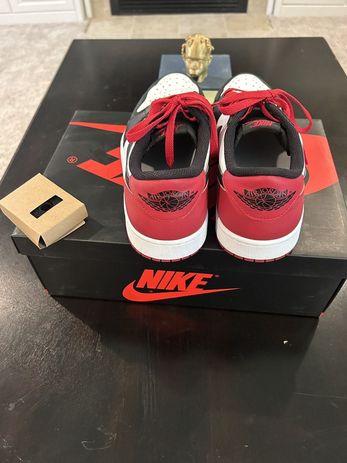 Nike Air Jordan 1 retro low black toe Size US 10 / EU 43 - 5 Thumbnail