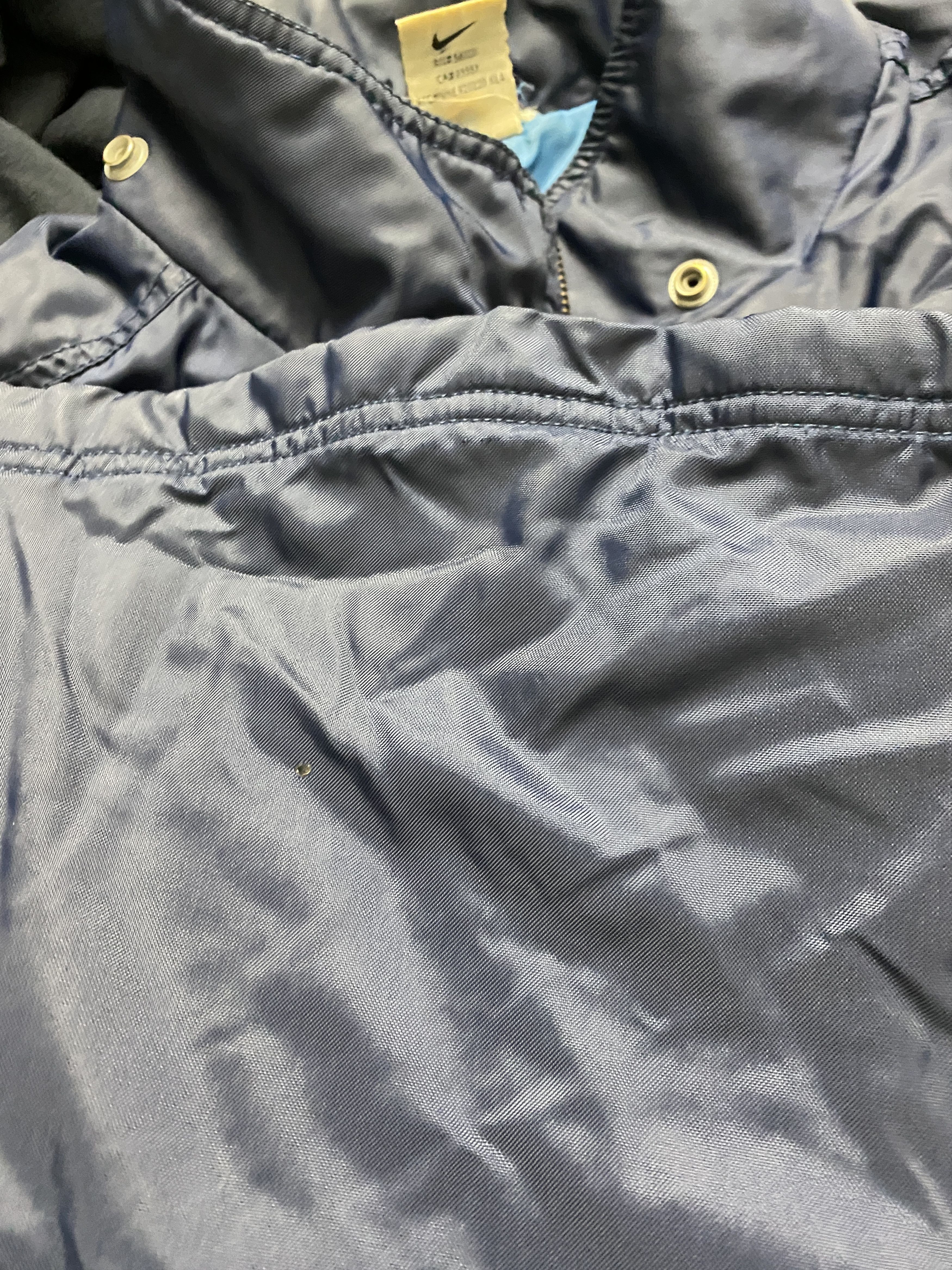 Nike × Vintage Nike vintage jacket 90s back swoosh center nylon skate Size US XL / EU 56 / 4 - 9 Thumbnail