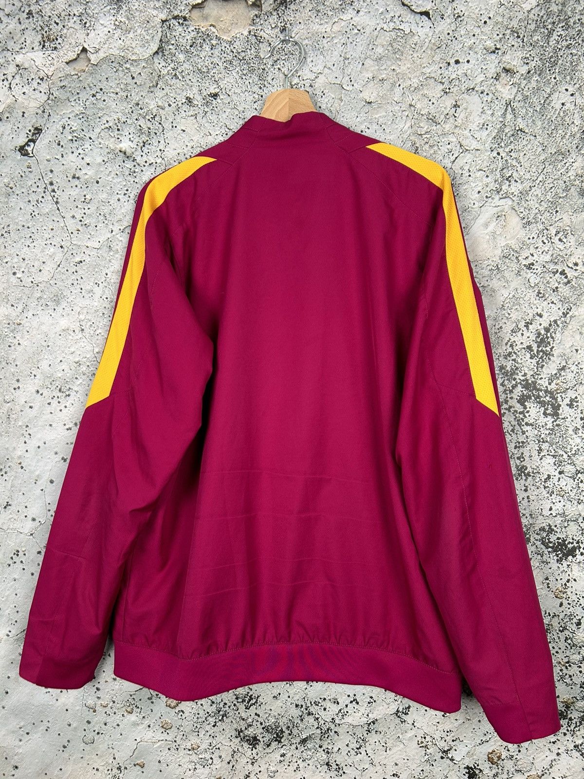 Nike Vintage FC Barcelona Sweatshirt Soccer Football Nike Rare Size US XL / EU 56 / 4 - 5 Thumbnail